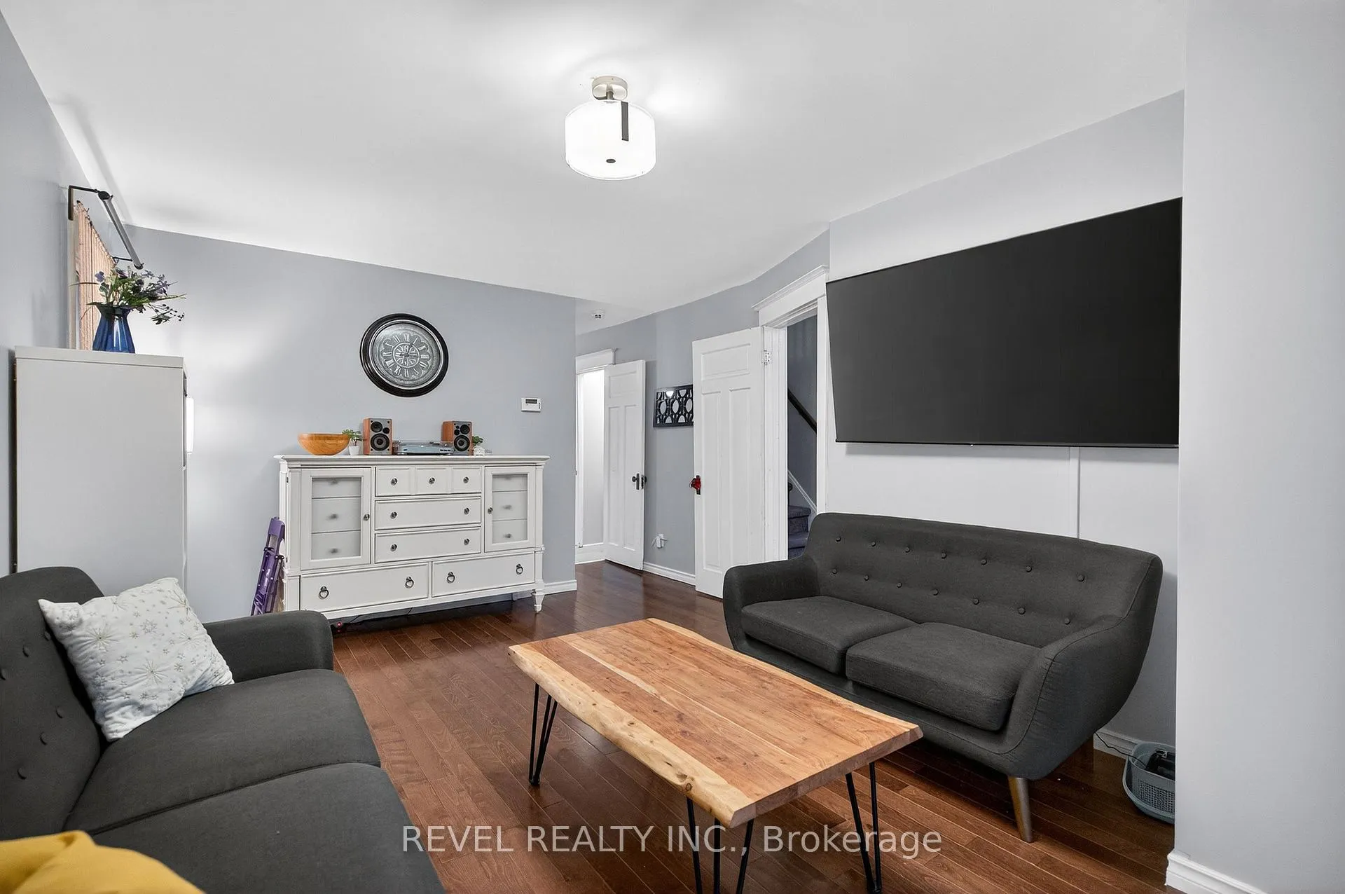 Photo 8 of 27 Mayflower Avenue, Hamilton, Crown Point — HOMEH
