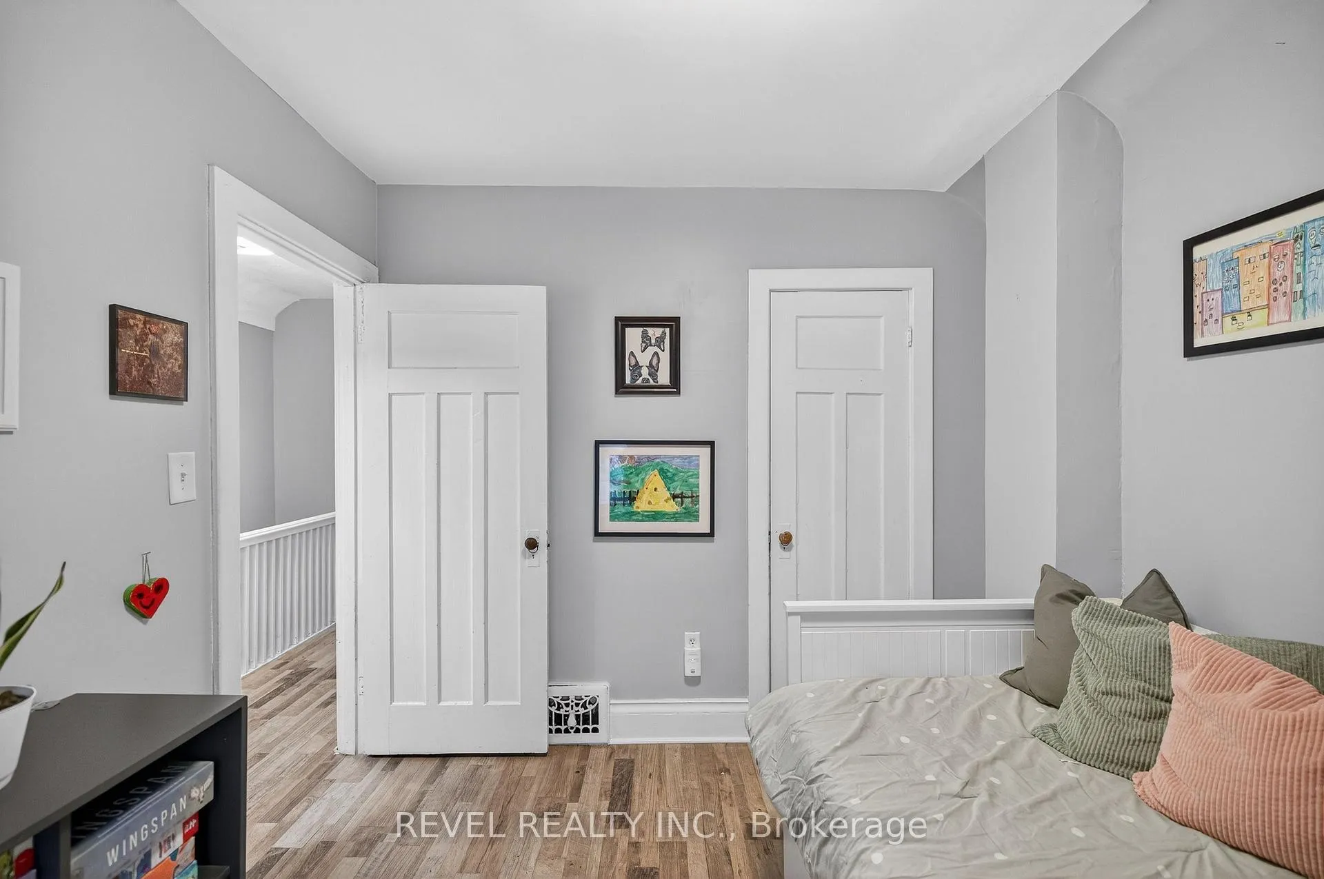 Photo 17 of 27 Mayflower Avenue, Hamilton, Crown Point — HOMEH