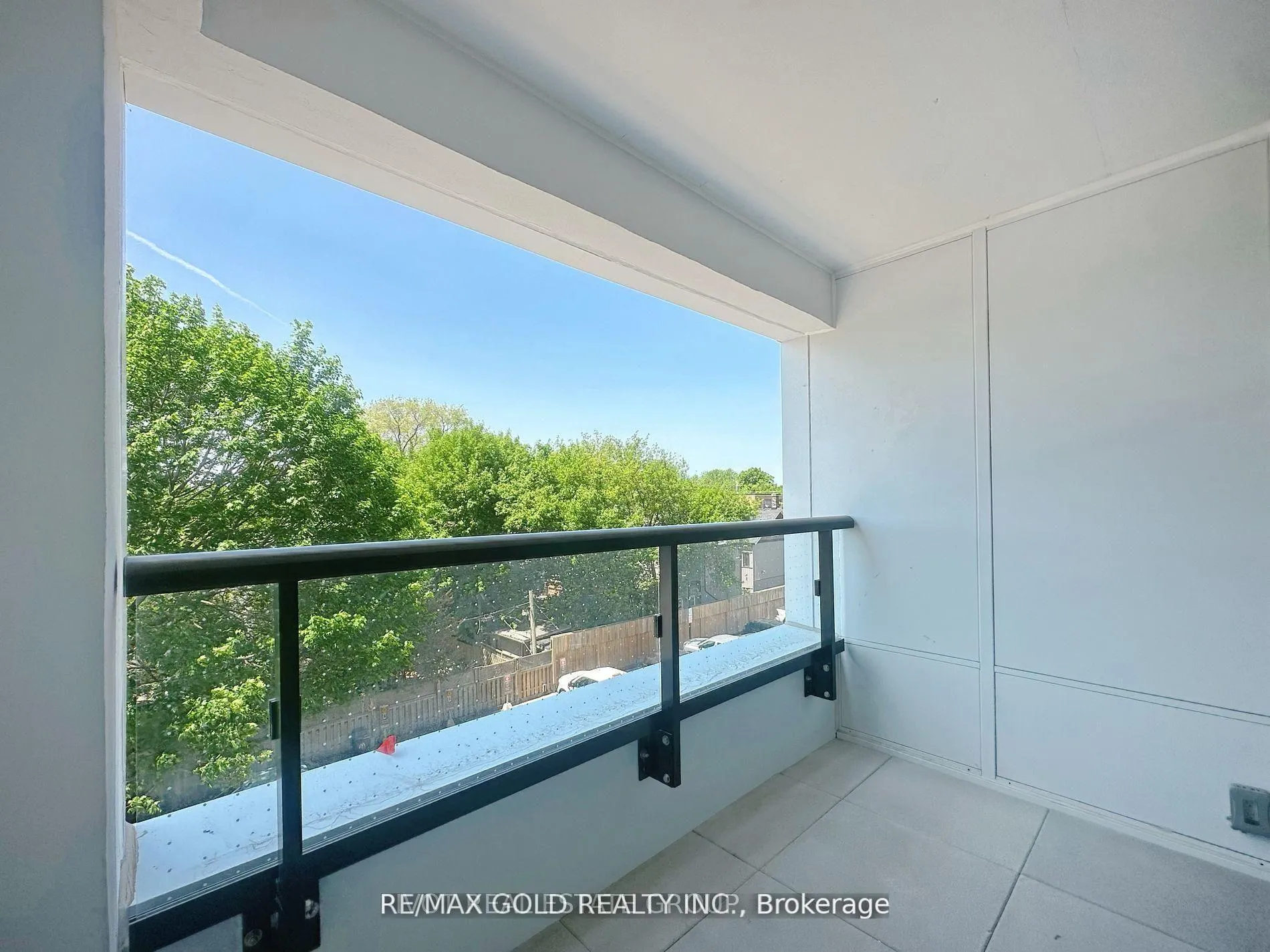 Photo 6 of Unit 320, 1050 Eastern Avenue, Toronto, Greenwood-Coxwell — HOMEH