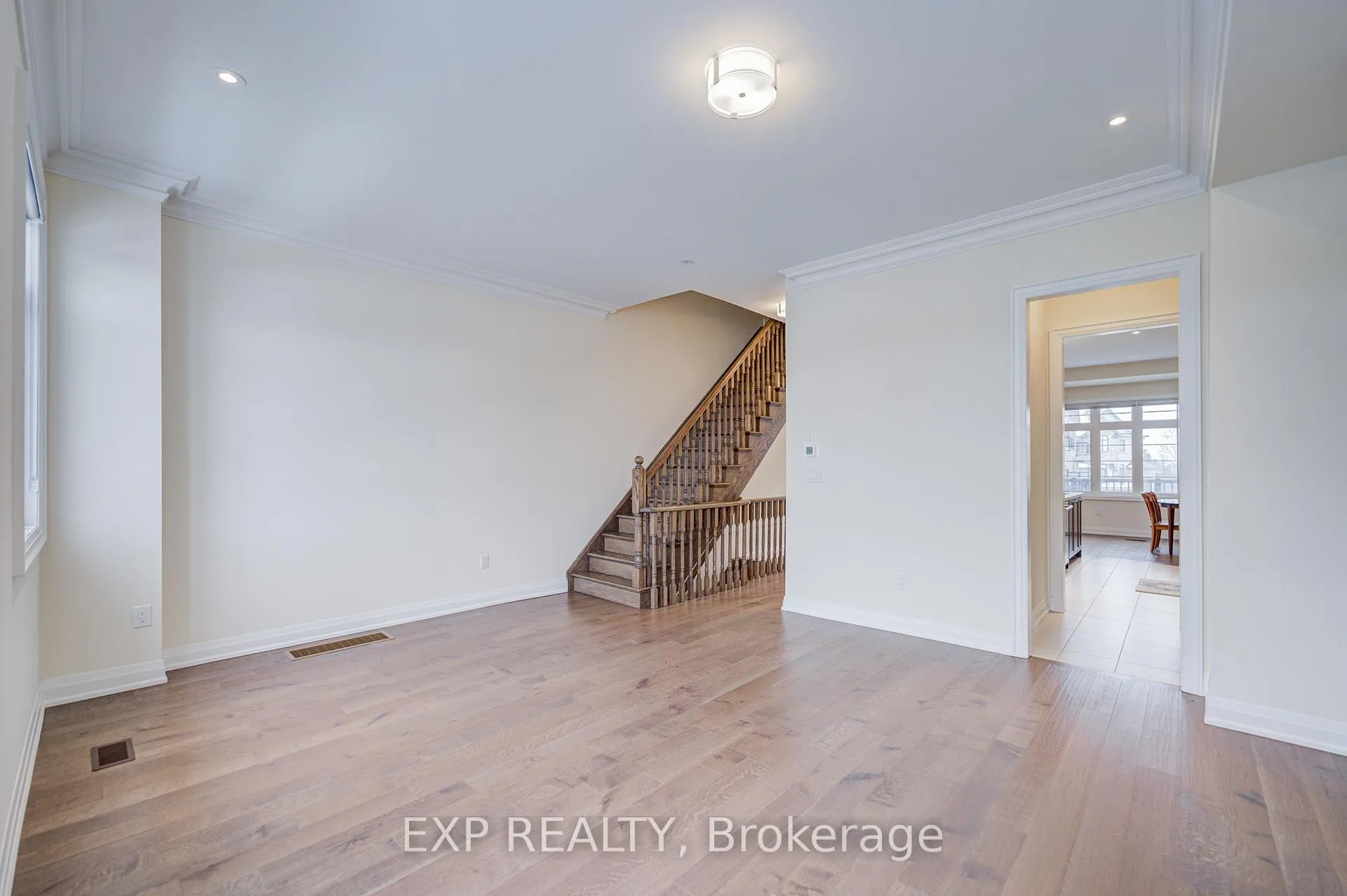 Photo 10 of 4255 Major Mackenzie Drive E, Markham, Angus Glen — HOMEH