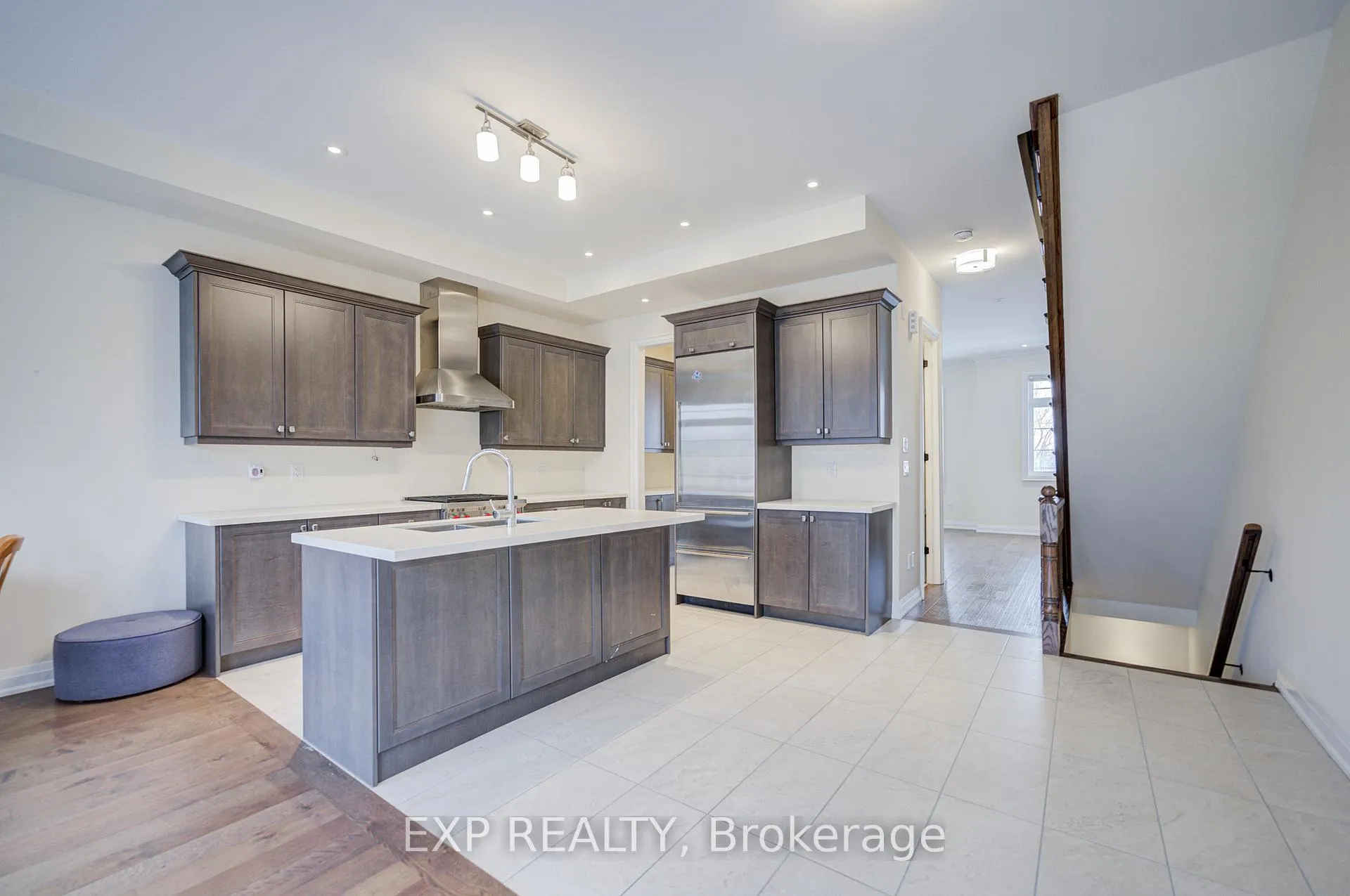 Photo 15 of 4255 Major Mackenzie Drive E, Markham, Angus Glen — HOMEH