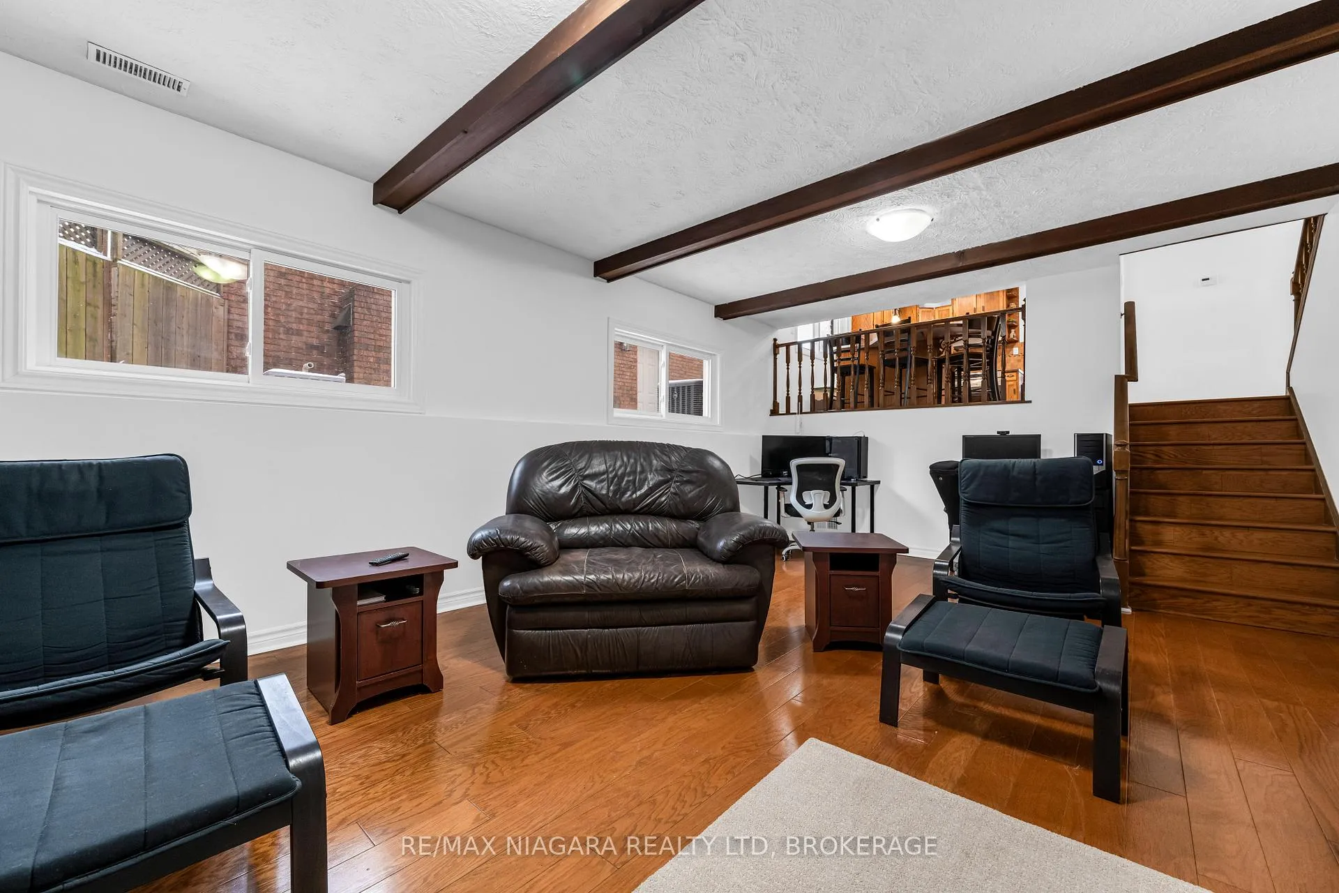 Photo 25 of 25 Vinemount Drive, Pelham, Fonthill — HOMEH