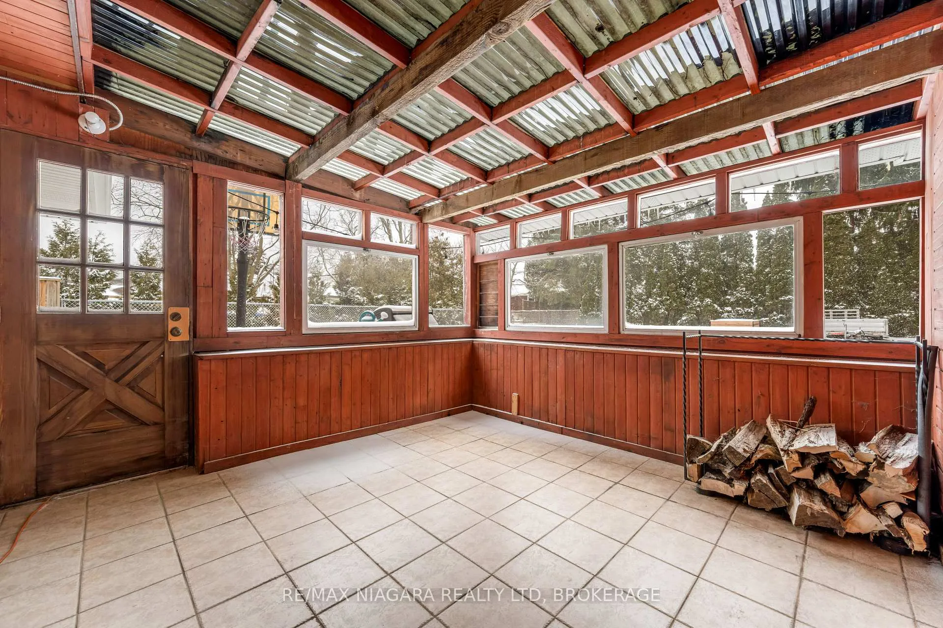 Photo 32 of 25 Vinemount Drive, Pelham, Fonthill — HOMEH