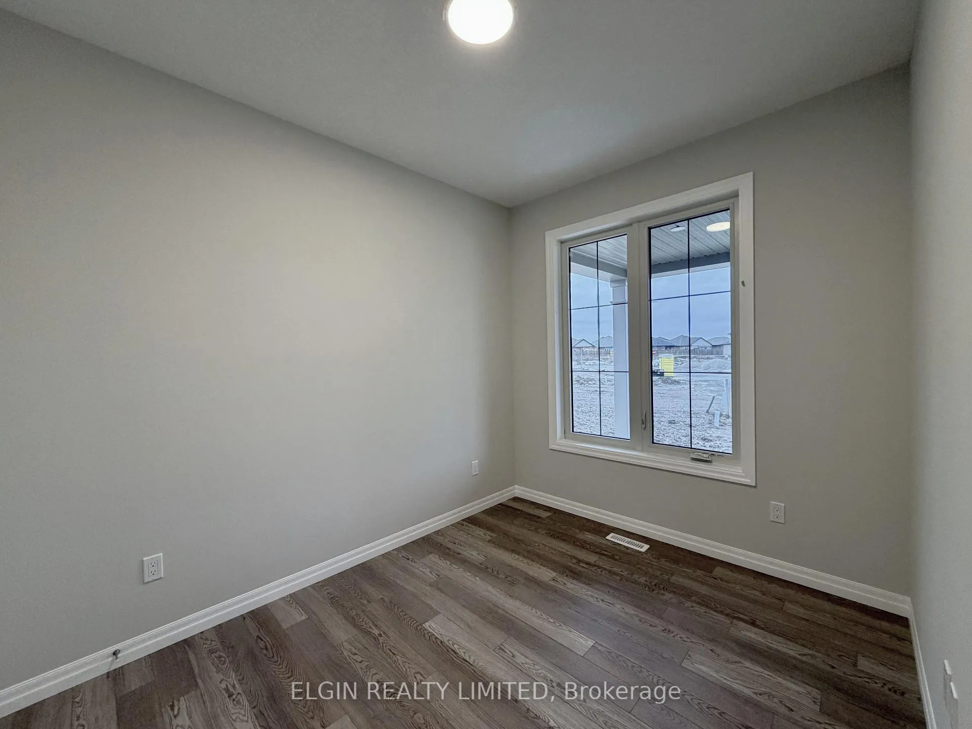 Photo 3 of 5 Horizon Court, Central Elgin, Rural Central Elgin — HOMEH