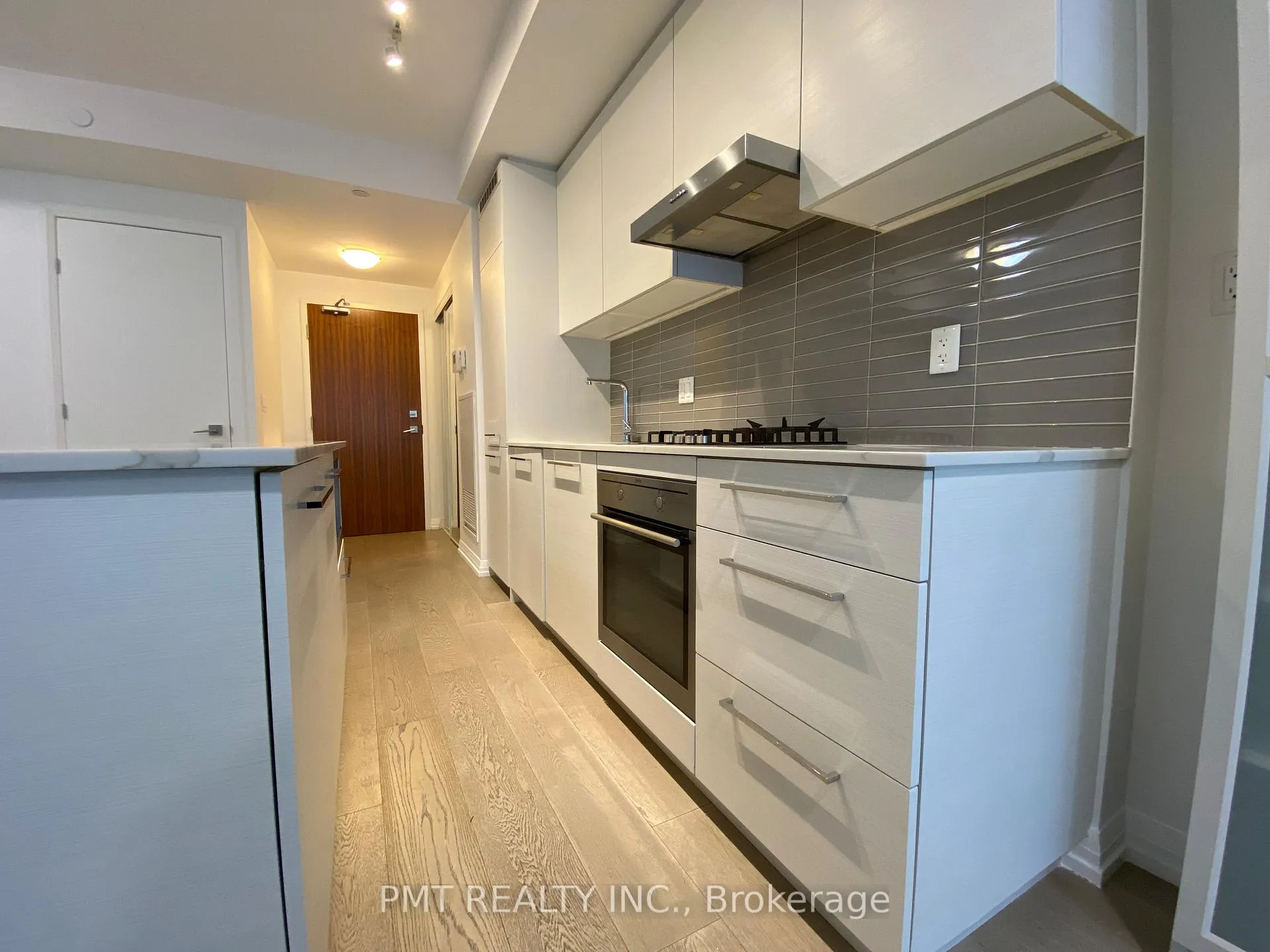 Photo 7 of Unit 503, 835 St. Clair Avenue W, Toronto, Wychwood — HOMEH