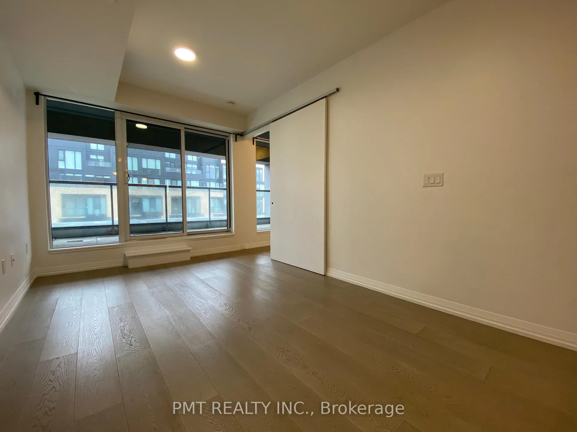 Photo 14 of Unit 503, 835 St. Clair Avenue W, Toronto, Wychwood — HOMEH