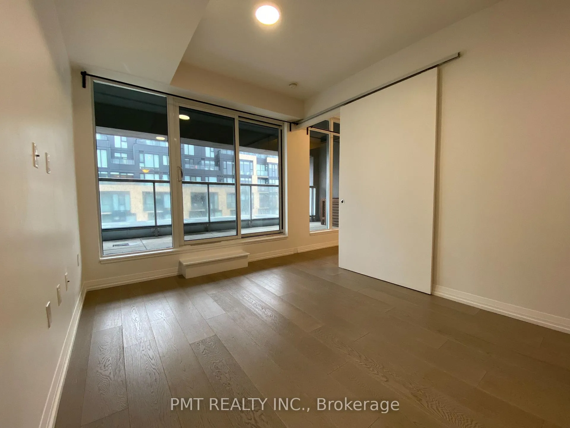 Photo 15 of Unit 503, 835 St. Clair Avenue W, Toronto, Wychwood — HOMEH