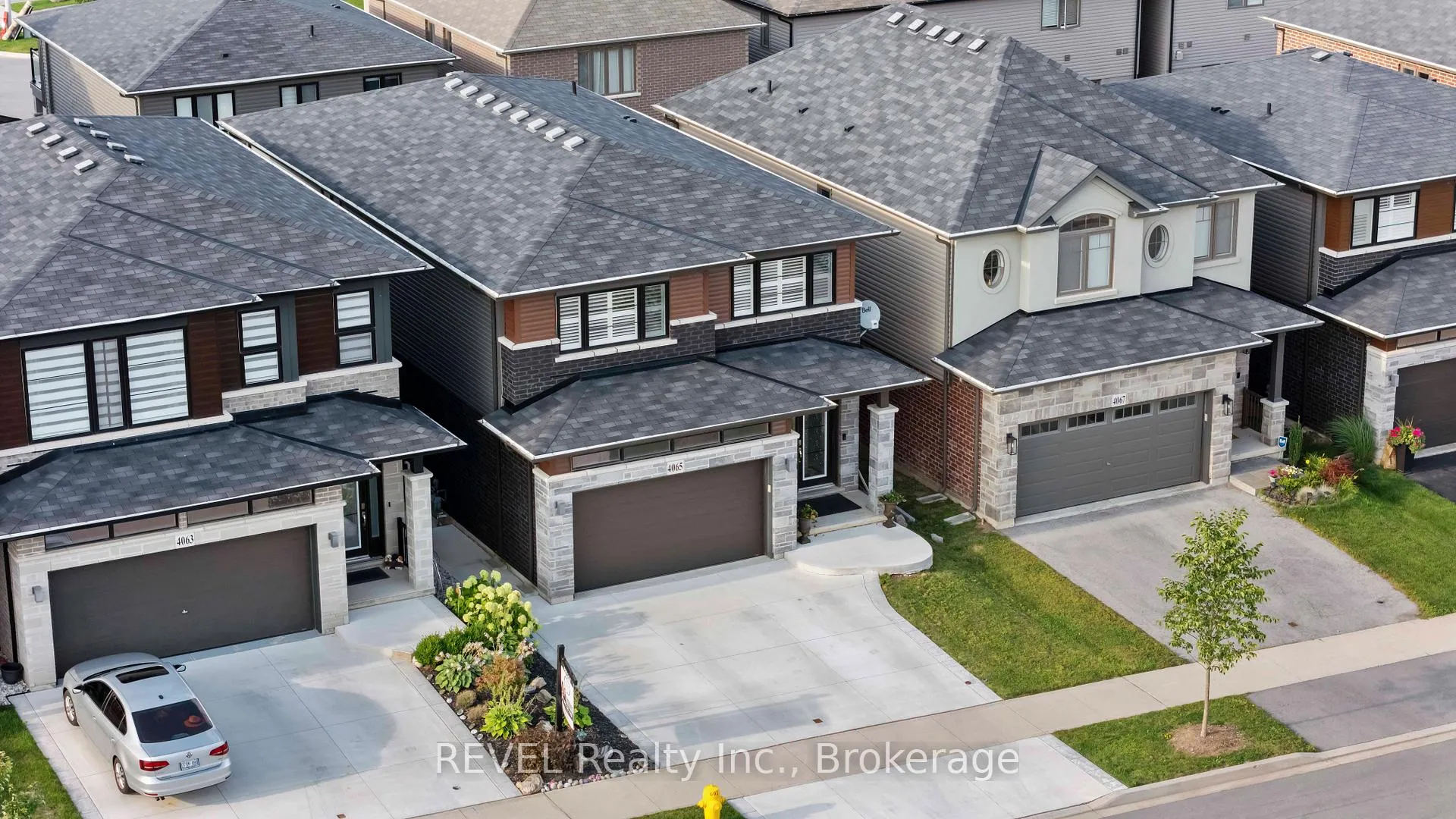 Photo 2 of 4065 Healing Street, Lincoln, Beamsville — HOMEH