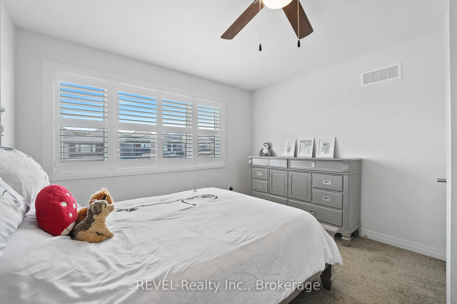 Photo 28 of 4065 Healing Street, Lincoln, Beamsville — HOMEH