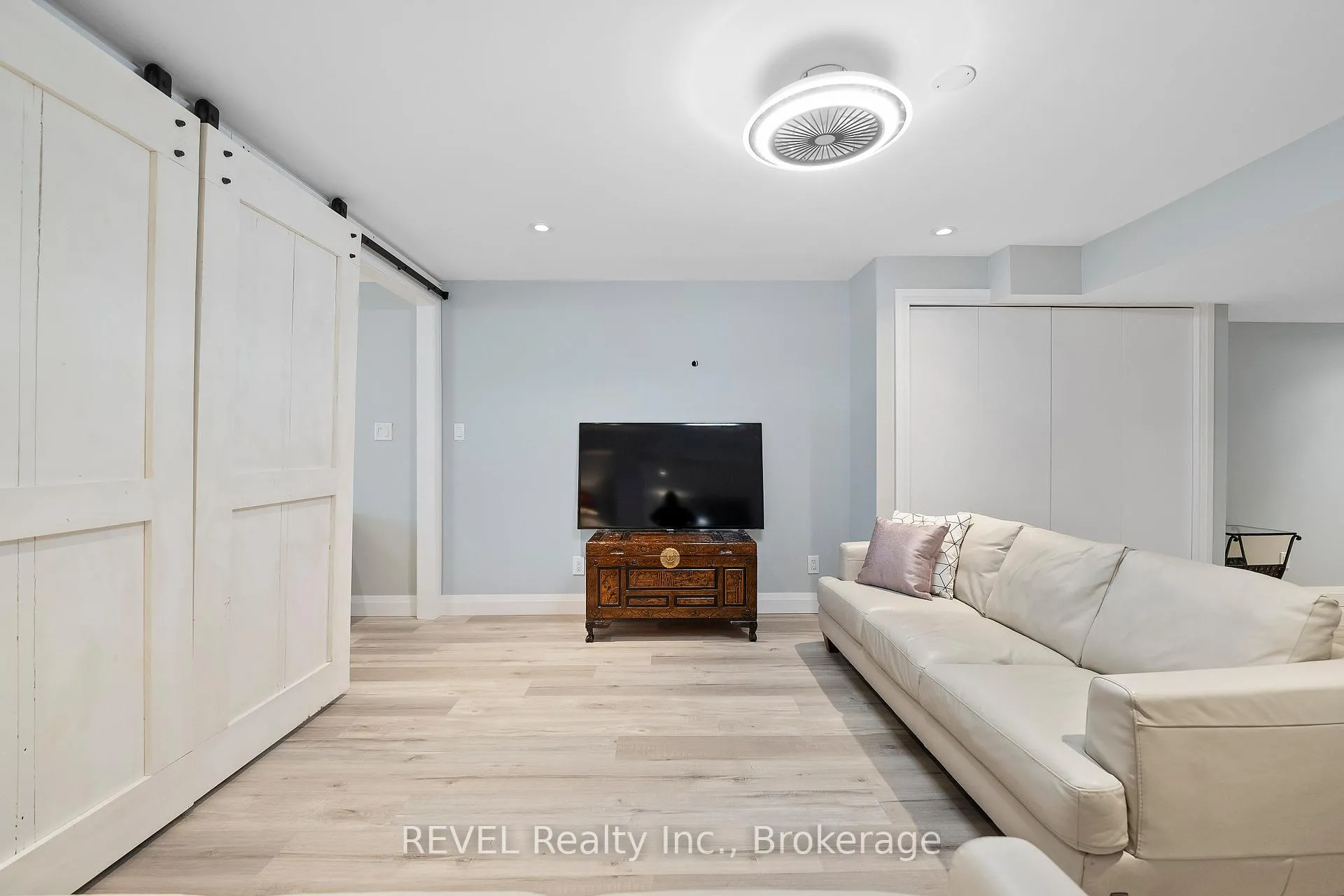 Photo 41 of 4065 Healing Street, Lincoln, Beamsville — HOMEH