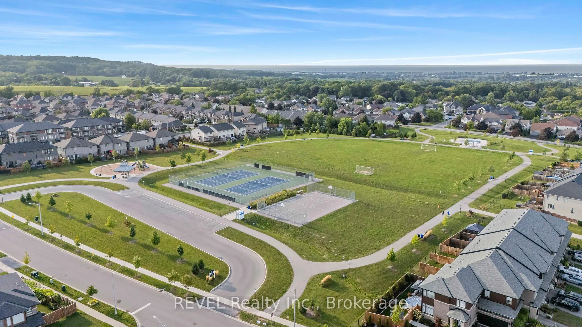 Photo 49 of 4065 Healing Street, Lincoln, Beamsville — HOMEH