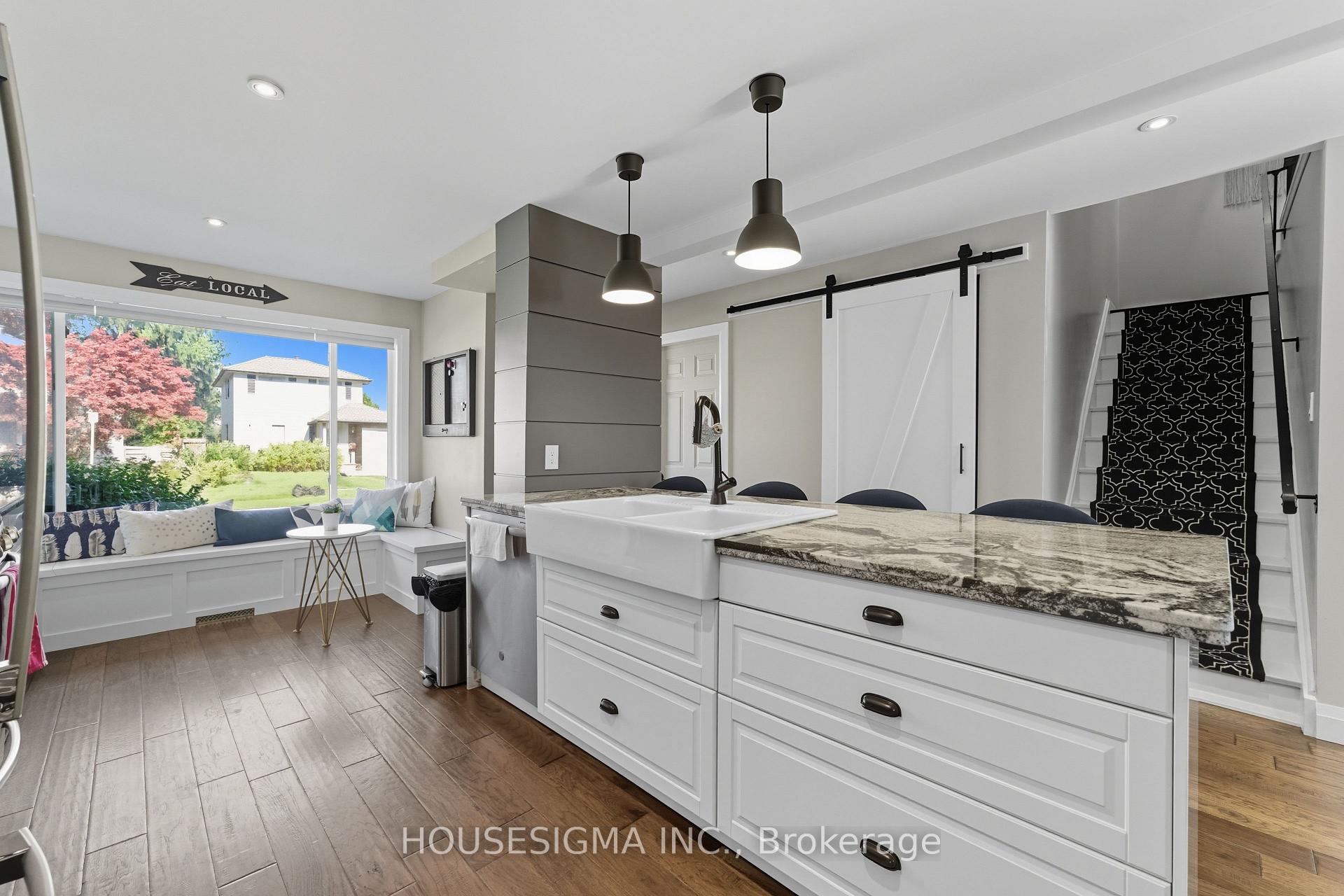 Photo 9 of 132 Forest Glen Crescent, Kitchener, Forest Heights — HOMEH