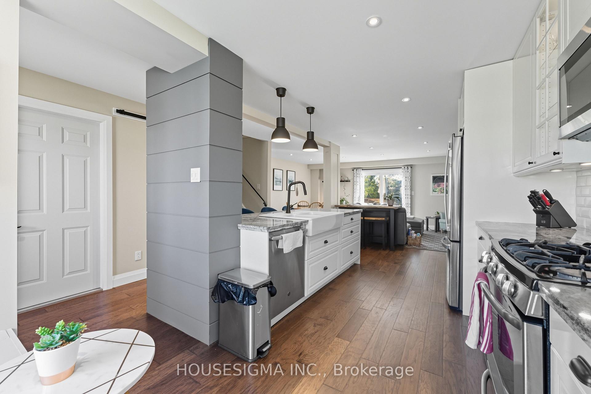 Photo 11 of 132 Forest Glen Crescent, Kitchener, Forest Heights — HOMEH