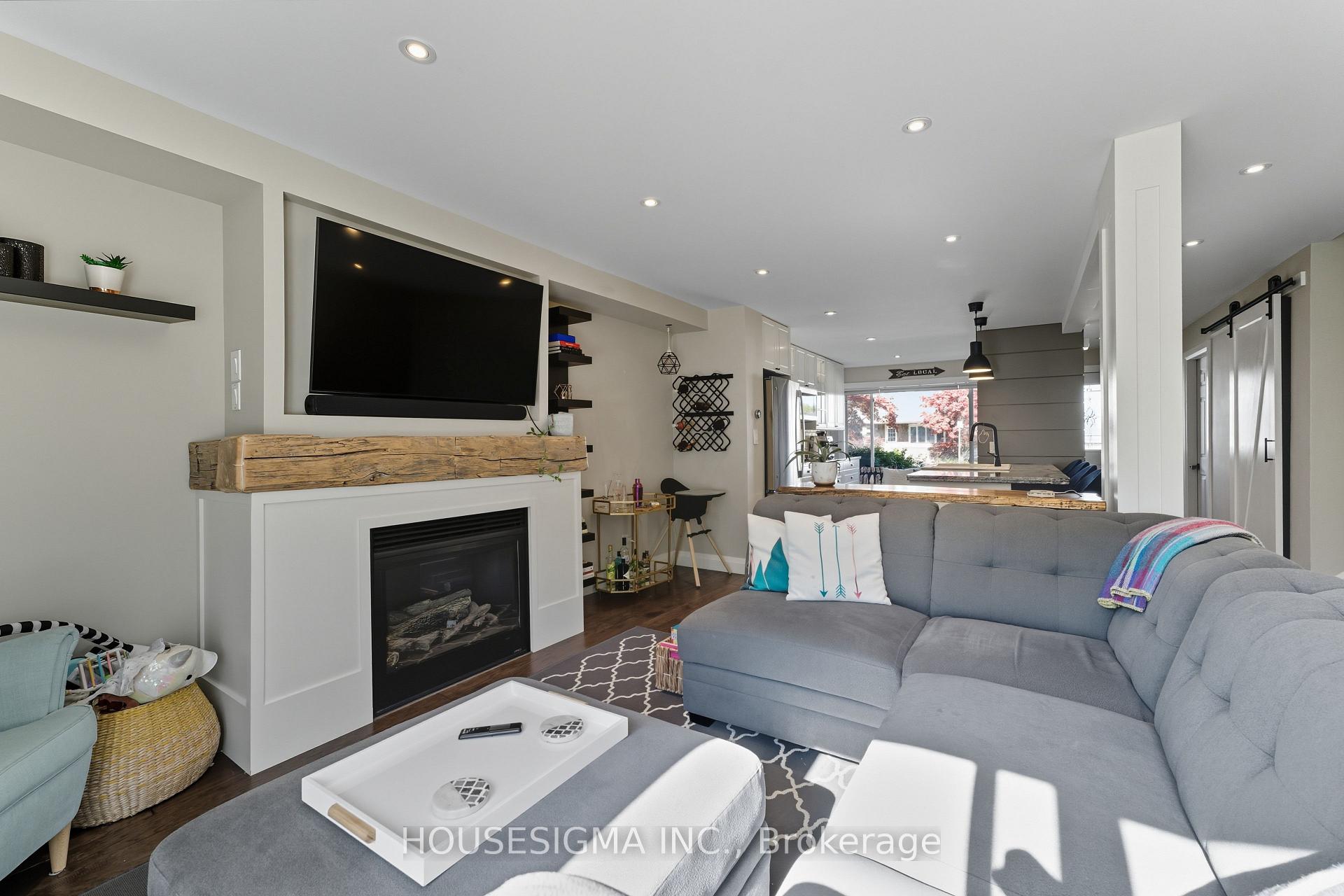 Photo 14 of 132 Forest Glen Crescent, Kitchener, Forest Heights — HOMEH