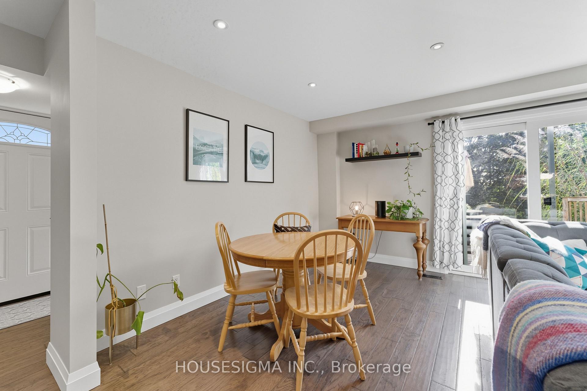 Photo 15 of 132 Forest Glen Crescent, Kitchener, Forest Heights — HOMEH