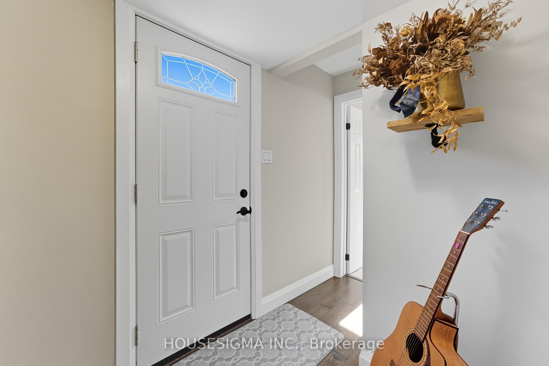 Photo 17 of 132 Forest Glen Crescent, Kitchener, Forest Heights — HOMEH