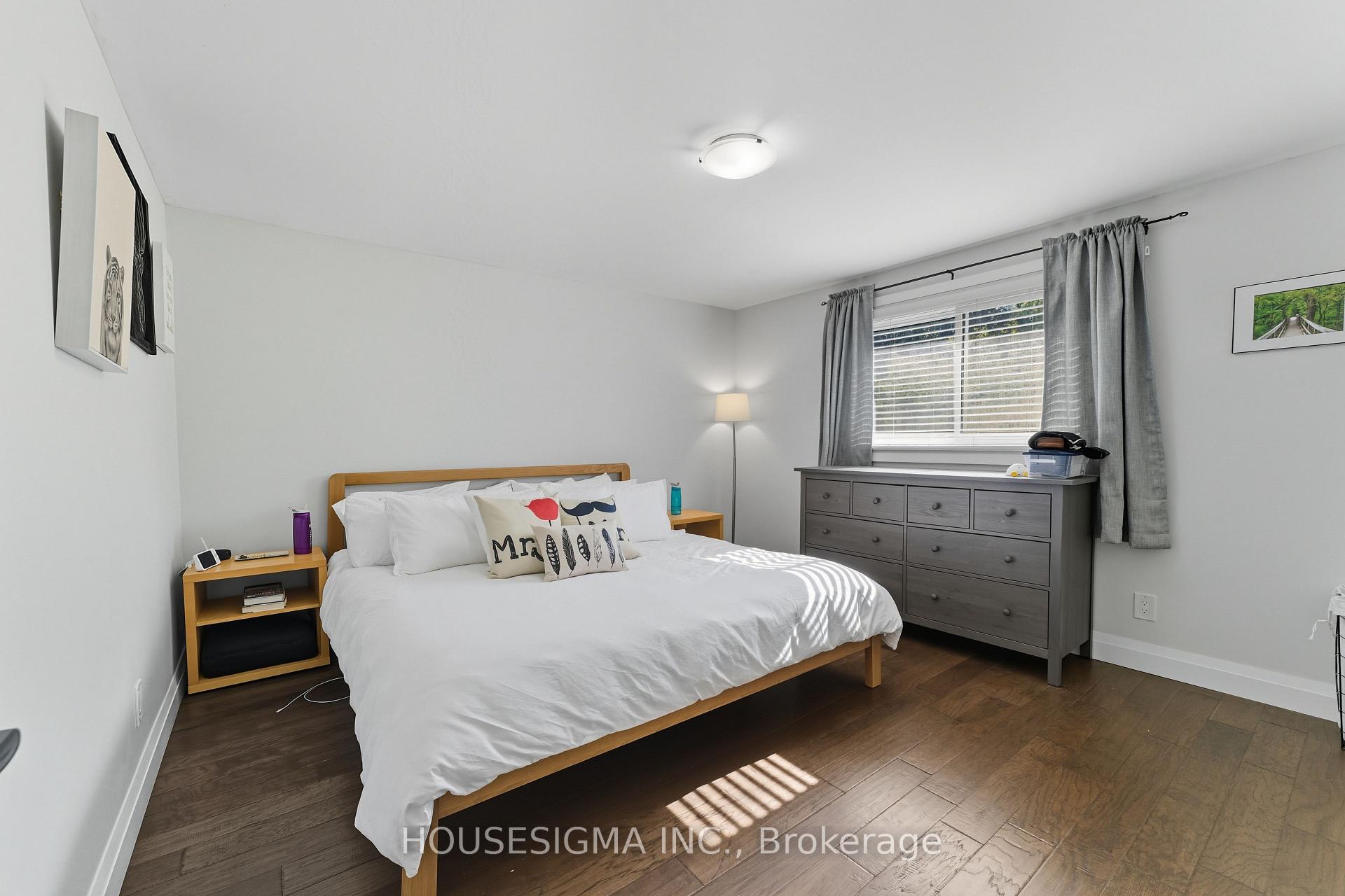 Photo 19 of 132 Forest Glen Crescent, Kitchener, Forest Heights — HOMEH