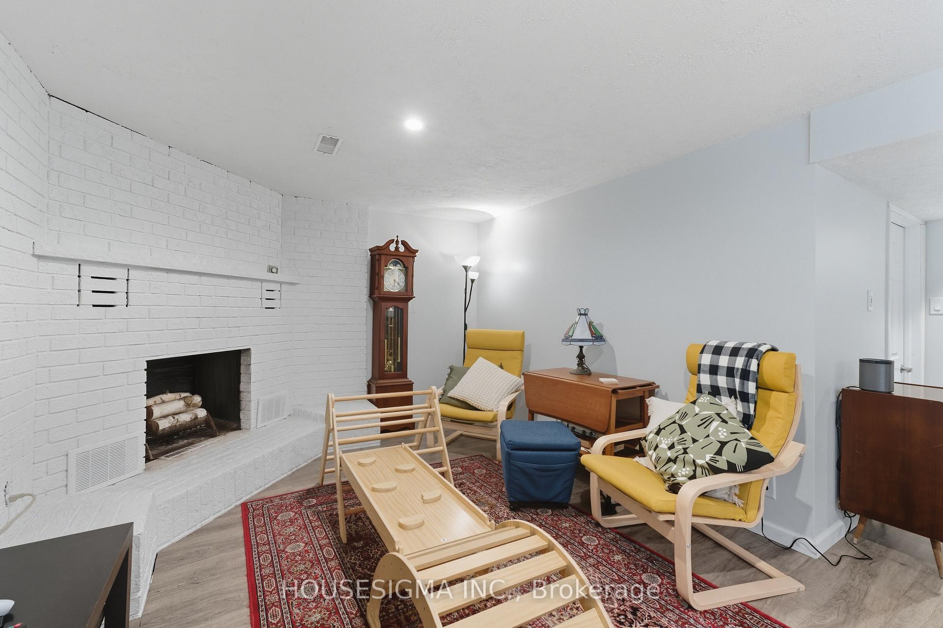 Photo 28 of 132 Forest Glen Crescent, Kitchener, Forest Heights — HOMEH