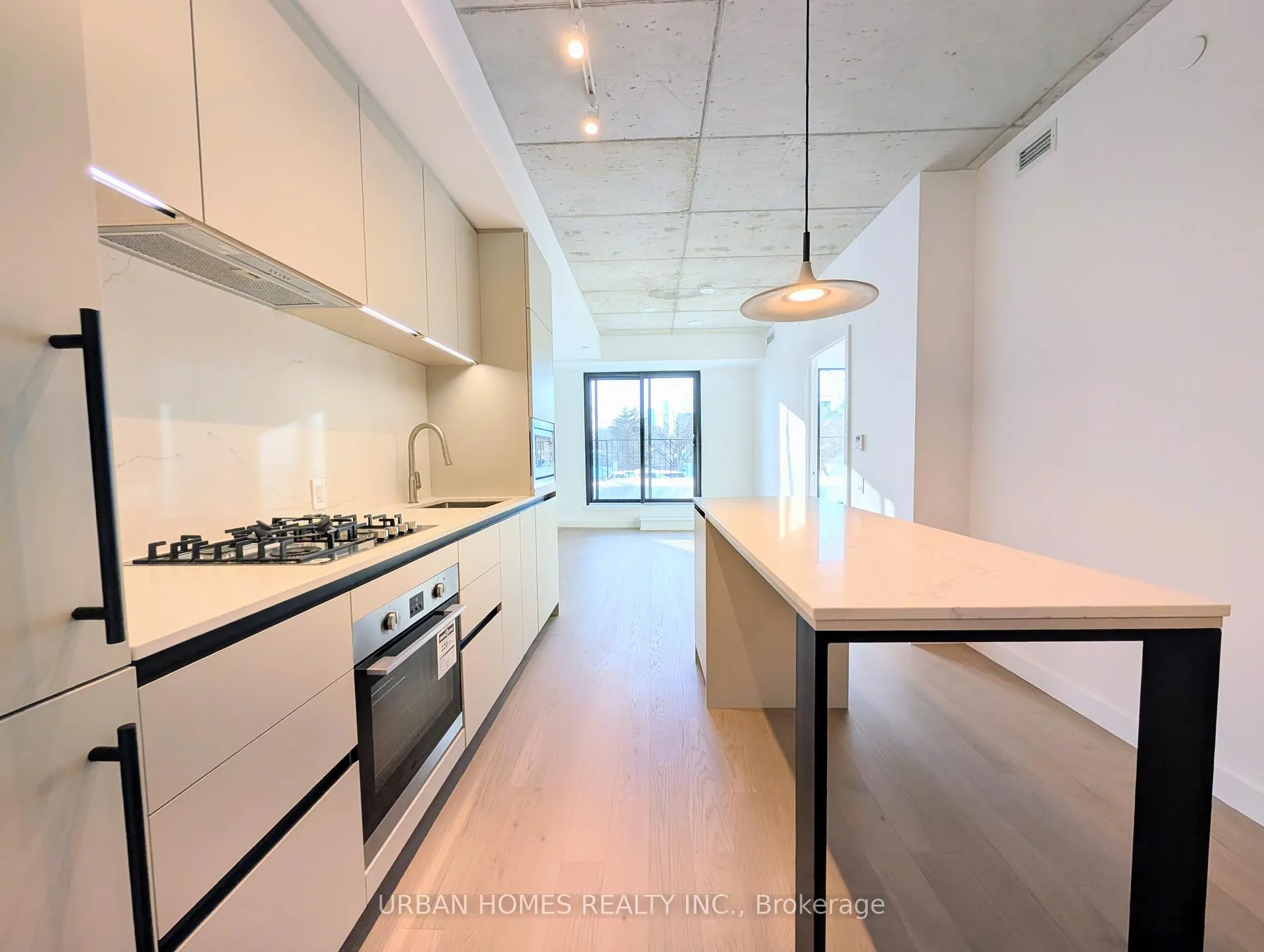 Photo 3 of Unit 520, 1720 Bayview Avenue, Toronto, Mount Pleasant East — HOMEH