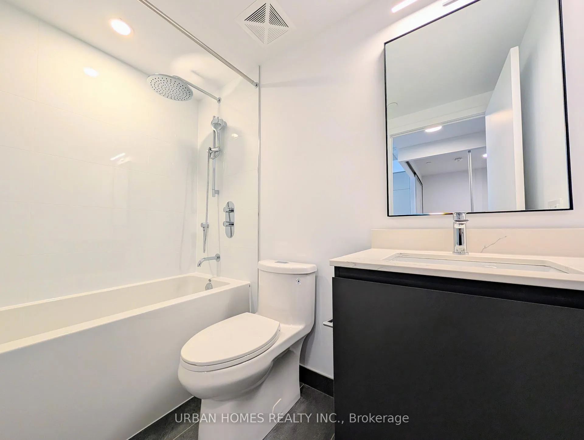 Photo 17 of Unit 520, 1720 Bayview Avenue, Toronto, Mount Pleasant East — HOMEH