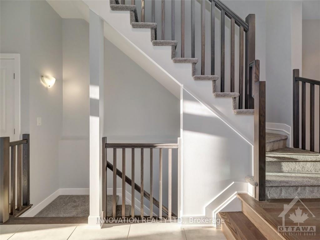 Photo 7 of 470 Trident Mews, Ottawa, Leitrim — HOMEH