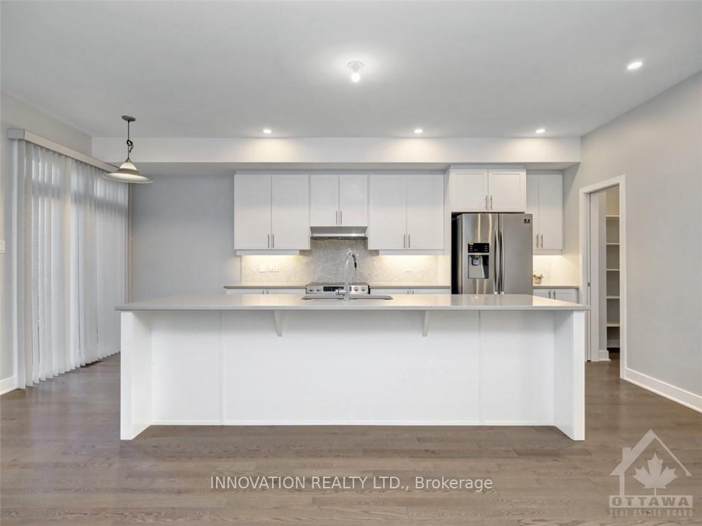 Photo 9 of 470 Trident Mews, Ottawa, Leitrim — HOMEH