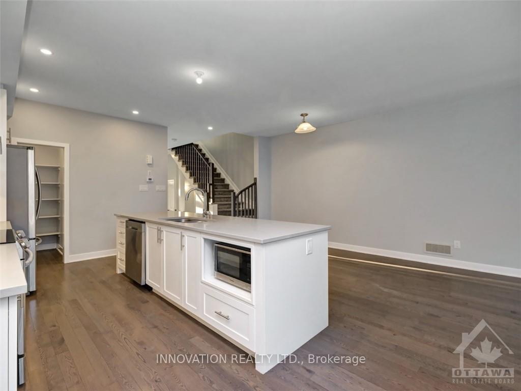 Photo 13 of 470 Trident Mews, Ottawa, Leitrim — HOMEH
