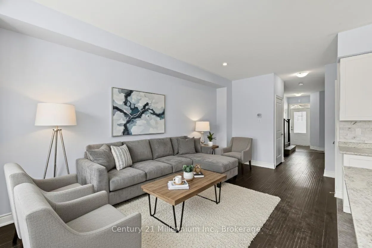 Photo 4 of 110 Sandy Coast Crescent, Wasaga Beach — HOMEH