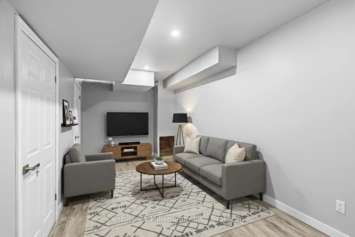 Photo 11 of 110 Sandy Coast Crescent, Wasaga Beach — HOMEH