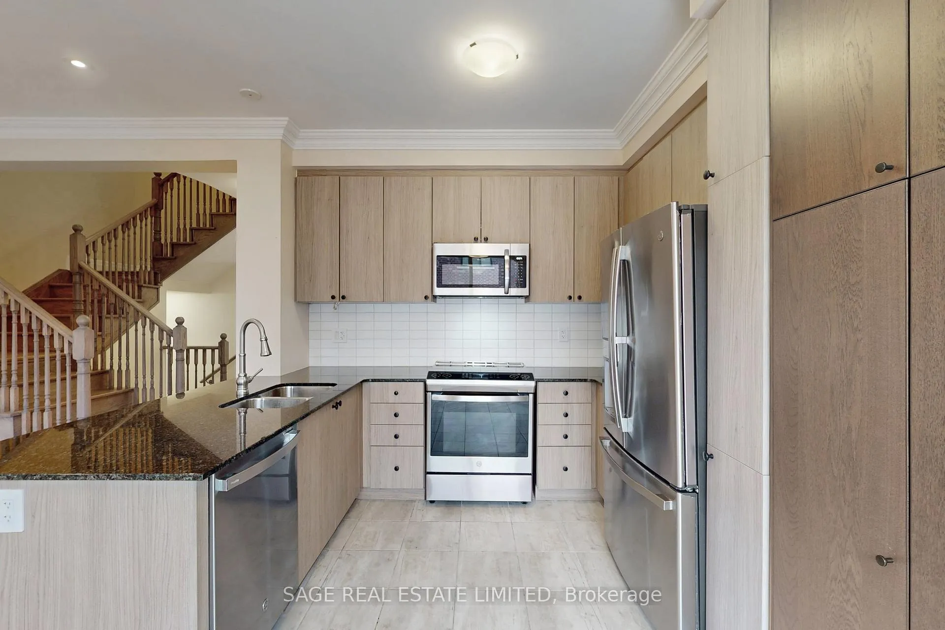 Photo 11 of 1826 Thames Circle, Milton, Bowes — HOMEH