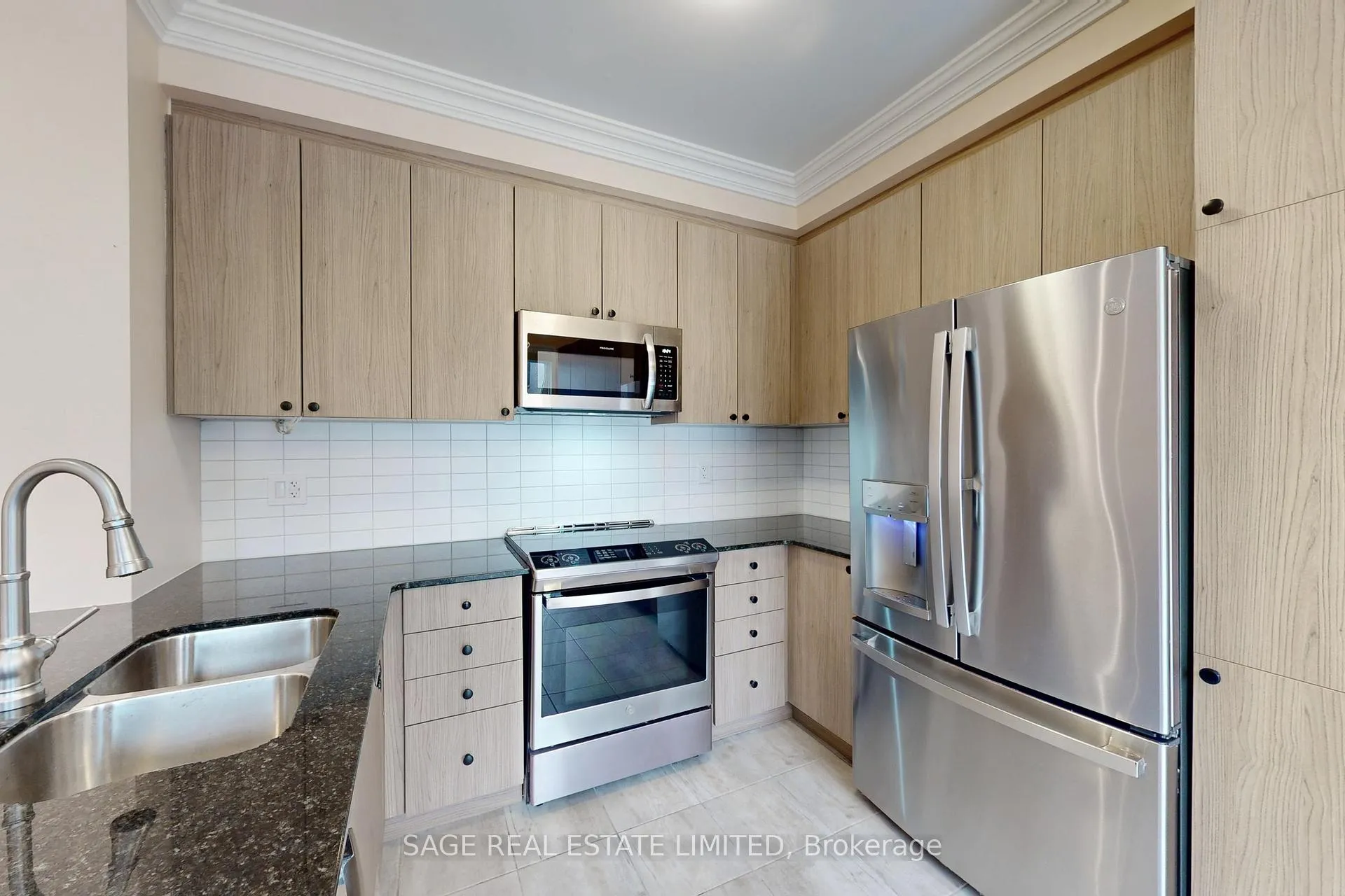 Photo 12 of 1826 Thames Circle, Milton, Bowes — HOMEH