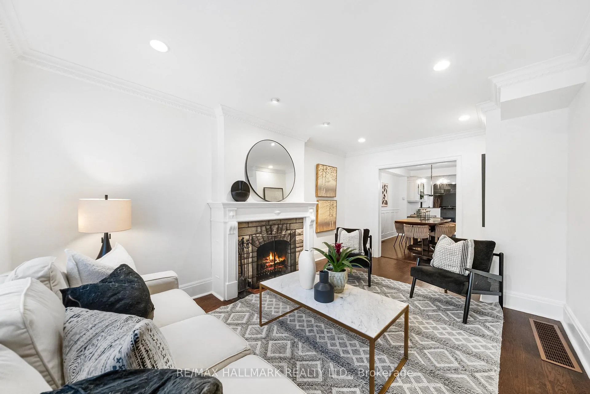 Photo 5 of 145 Wanless Avenue, Toronto, Lawrence Park North — HOMEH