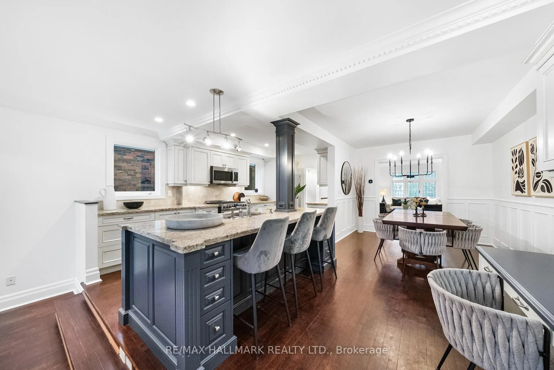 Photo 10 of 145 Wanless Avenue, Toronto, Lawrence Park North — HOMEH