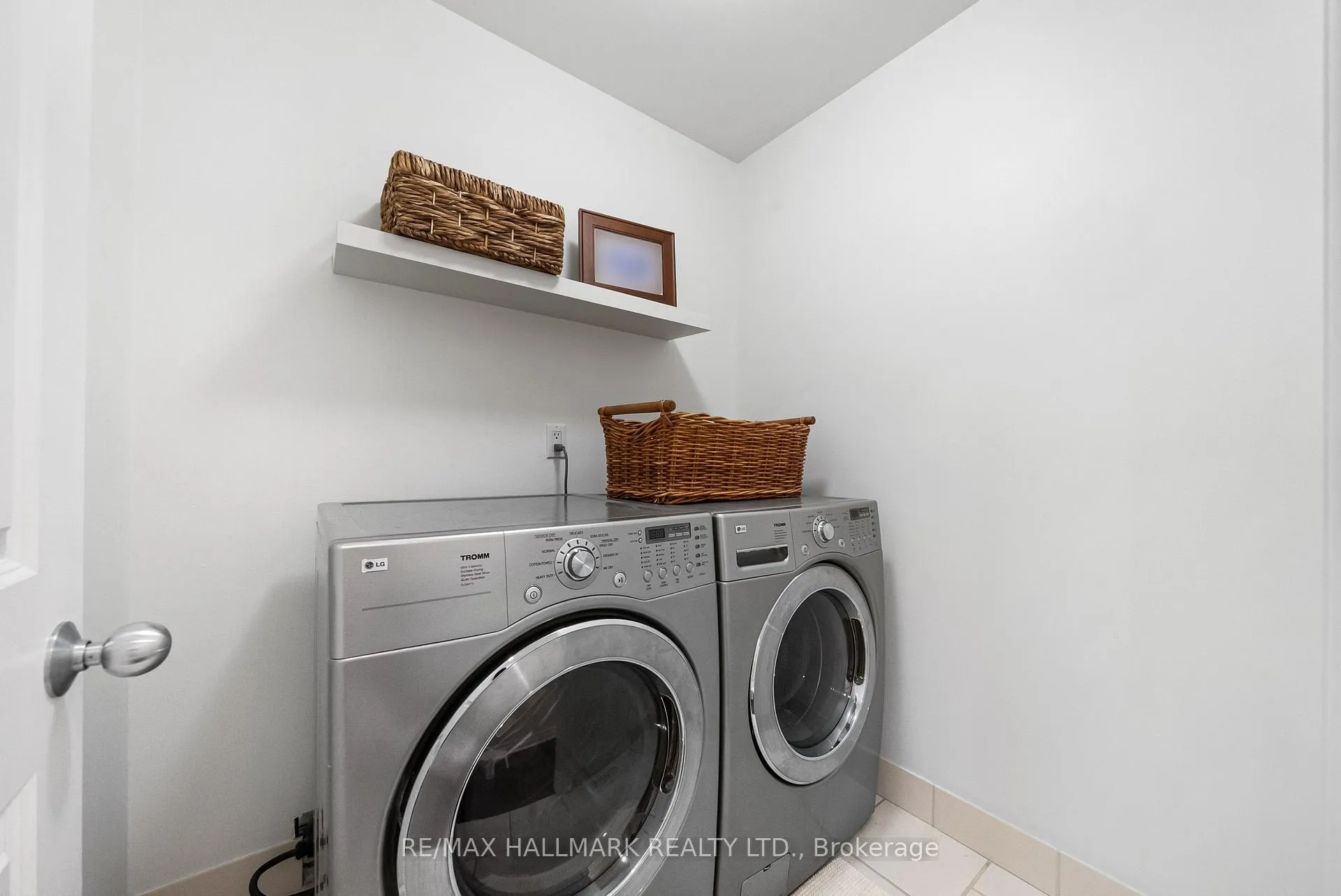Photo 30 of 145 Wanless Avenue, Toronto, Lawrence Park North — HOMEH