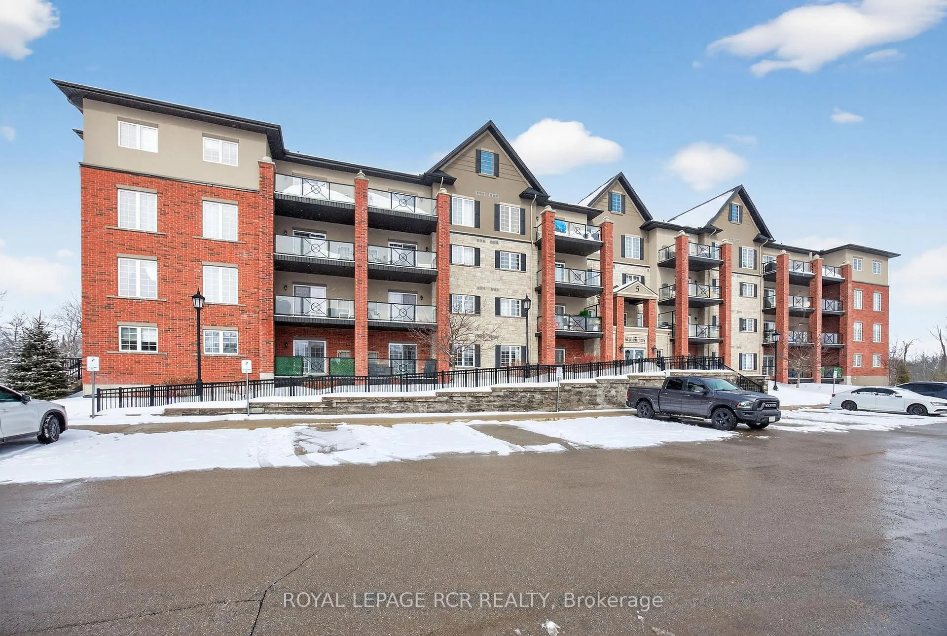 Photo 20 of Unit 105, 5 Greenwich Street, Barrie, Ardagh — HOMEH