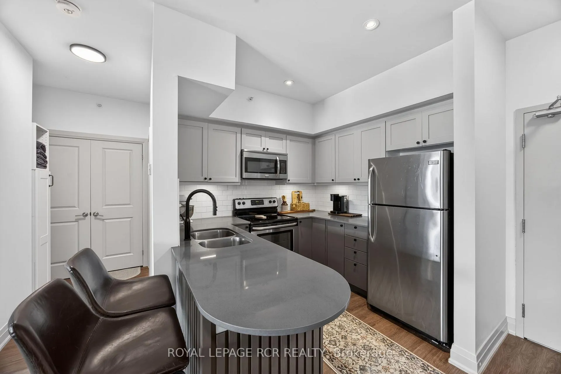Photo 5 of Unit 105, 5 Greenwich Street, Barrie, Ardagh — HOMEH