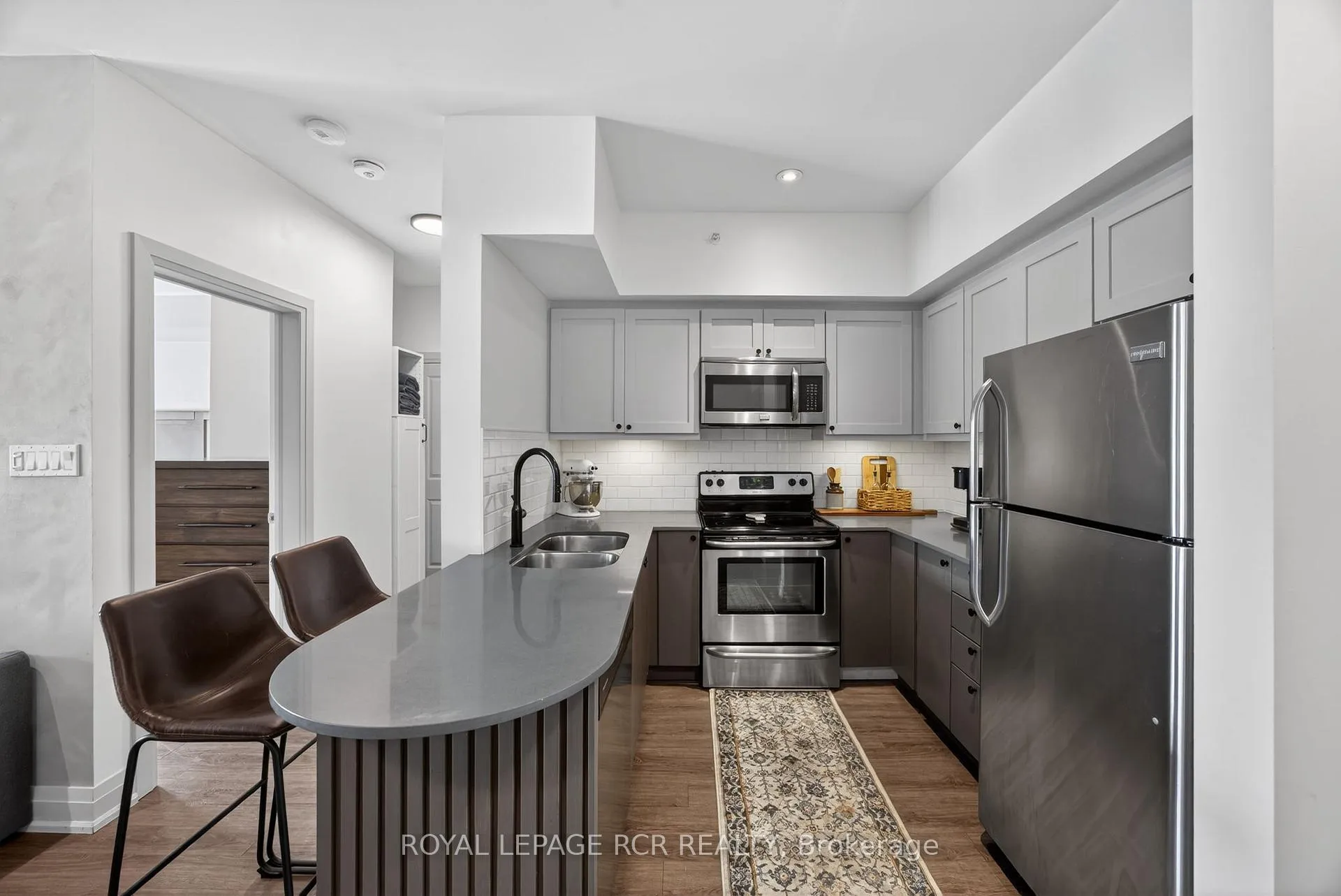 Photo 6 of Unit 105, 5 Greenwich Street, Barrie, Ardagh — HOMEH