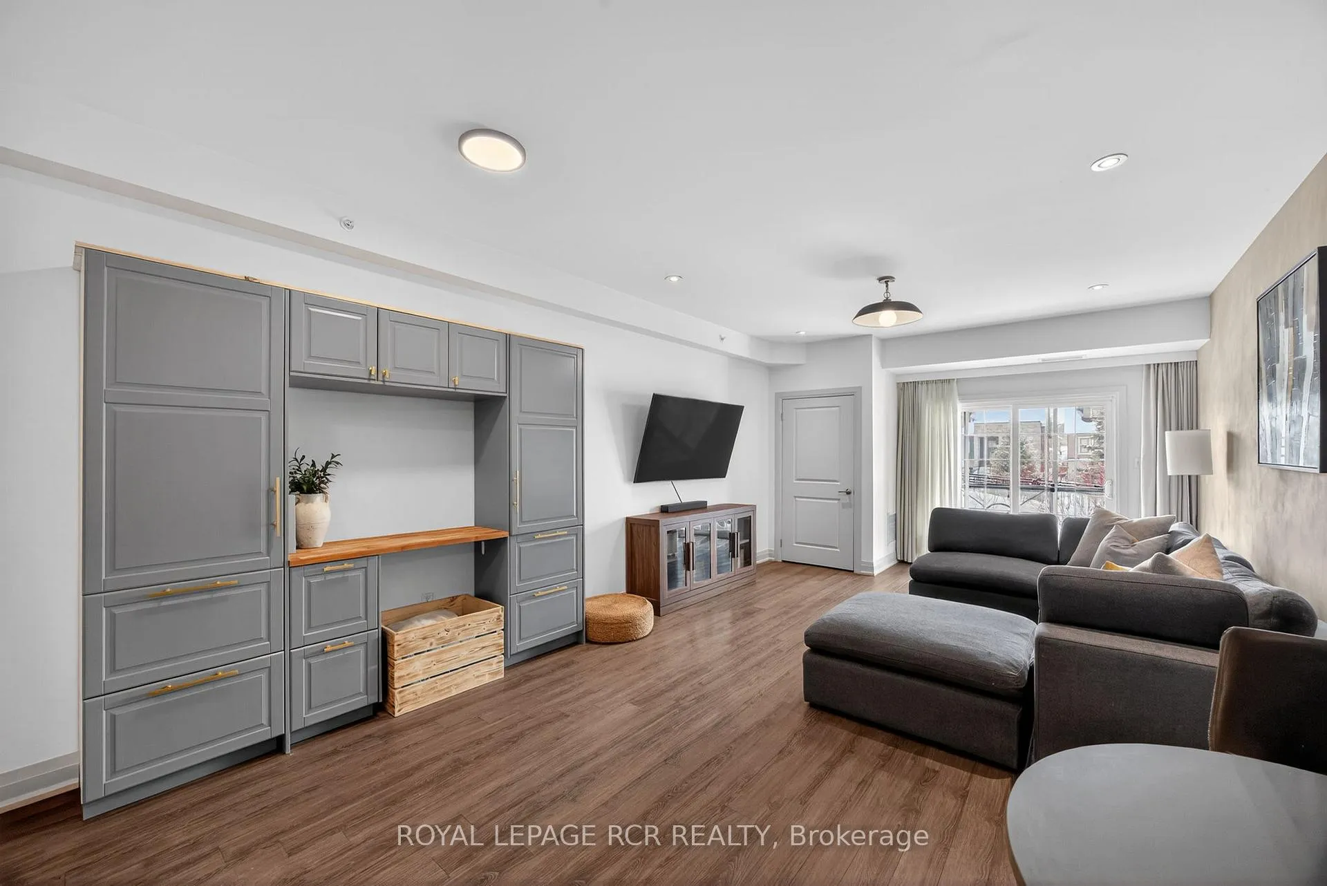 Photo 8 of Unit 105, 5 Greenwich Street, Barrie, Ardagh — HOMEH