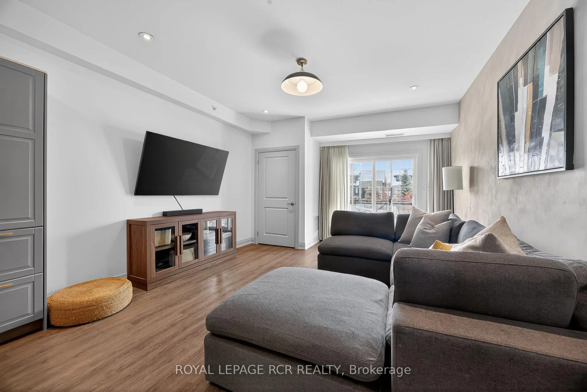 Photo 9 of Unit 105, 5 Greenwich Street, Barrie, Ardagh — HOMEH
