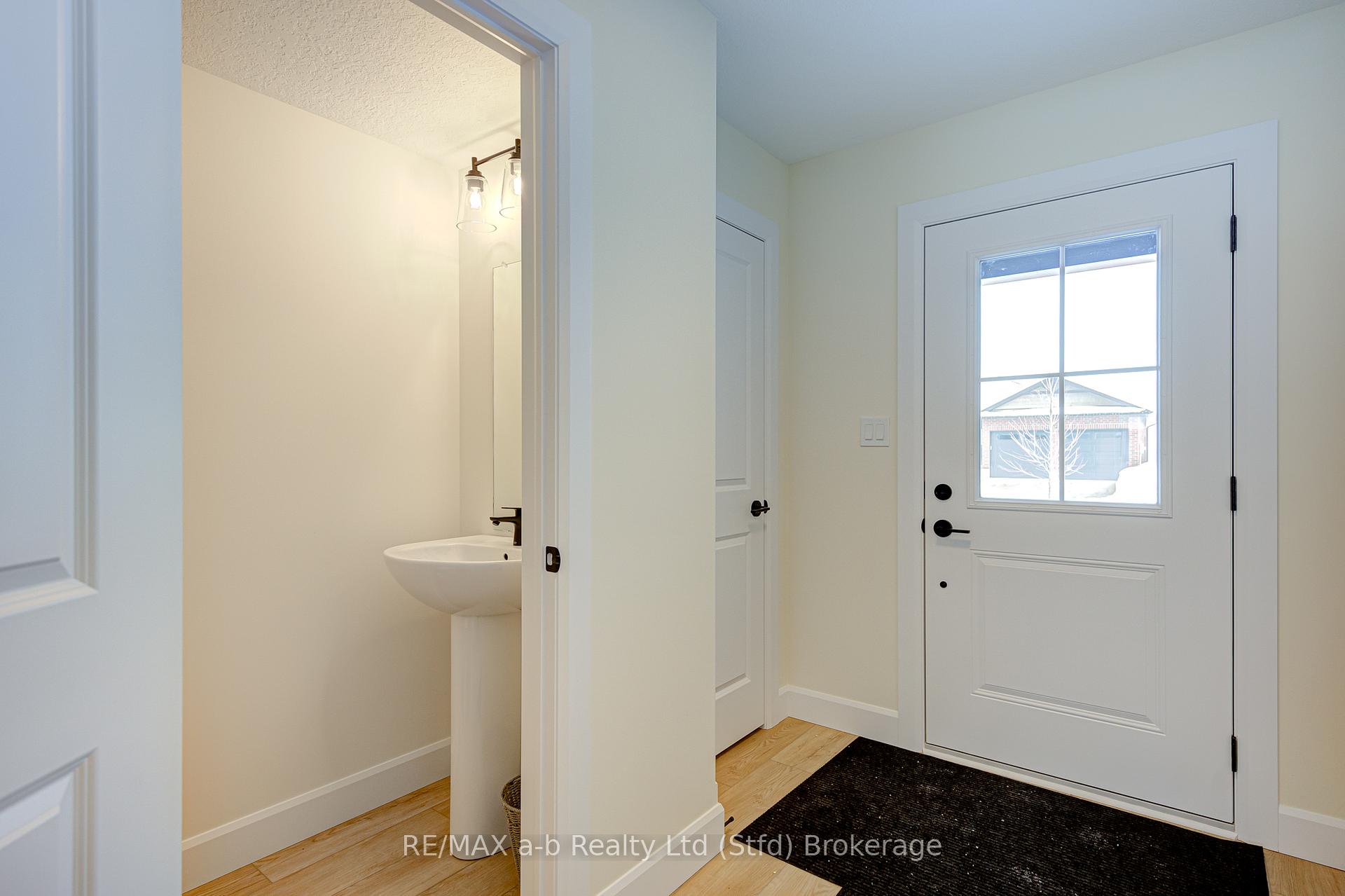 Photo 5 of 16 Linda Drive, Huron East, Seaforth — HOMEH