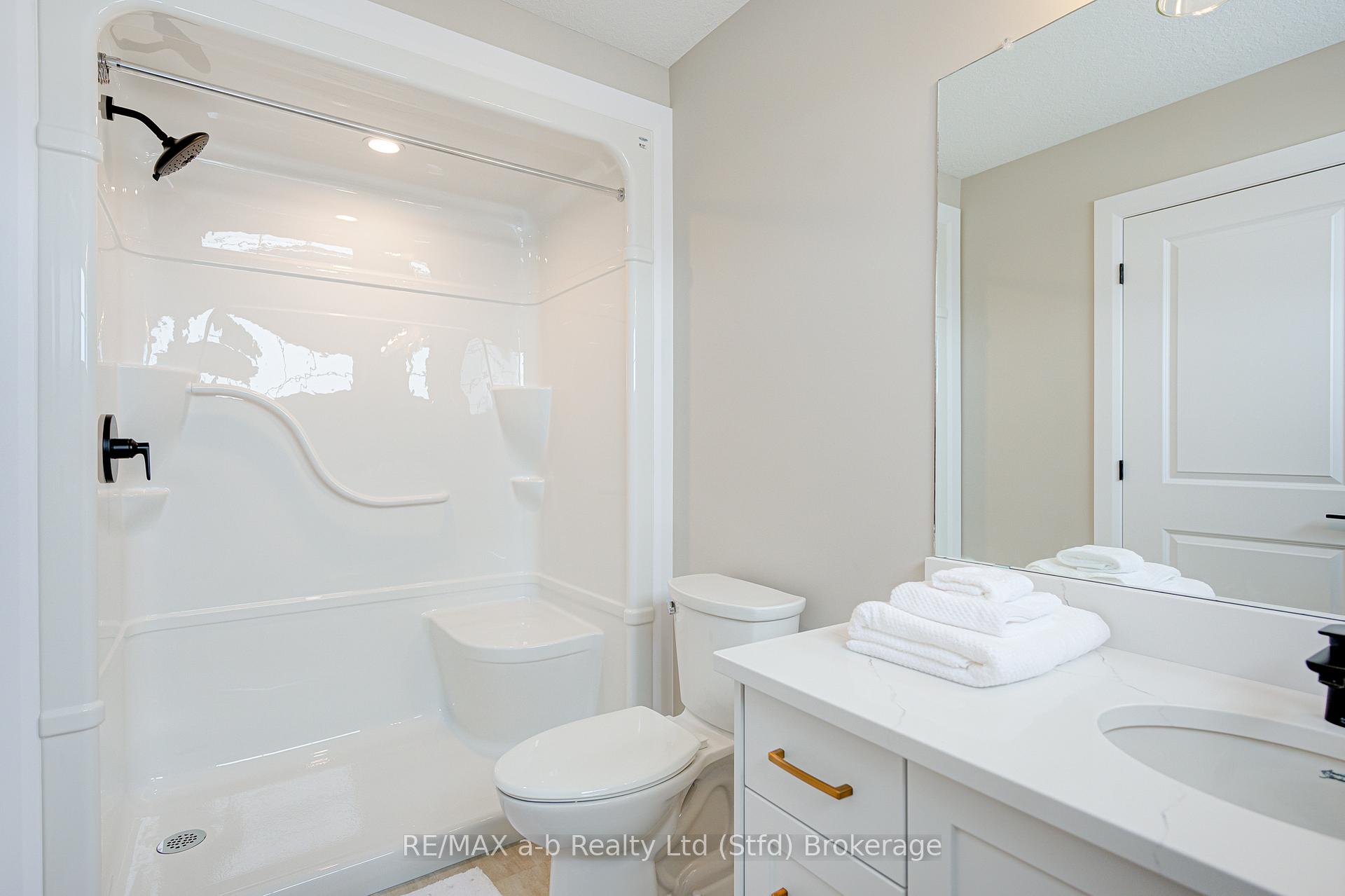 Photo 23 of 16 Linda Drive, Huron East, Seaforth — HOMEH