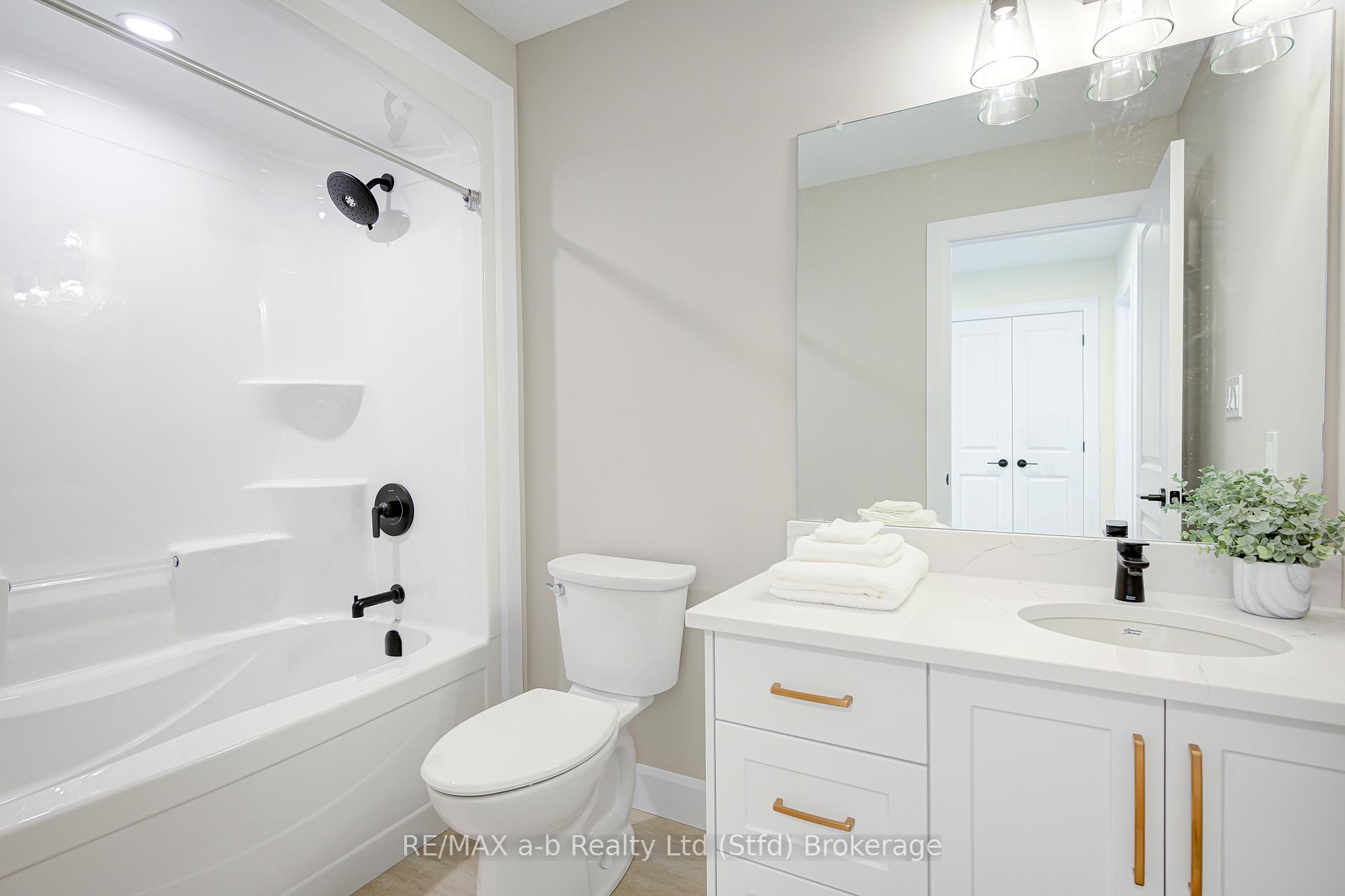 Photo 25 of 16 Linda Drive, Huron East, Seaforth — HOMEH