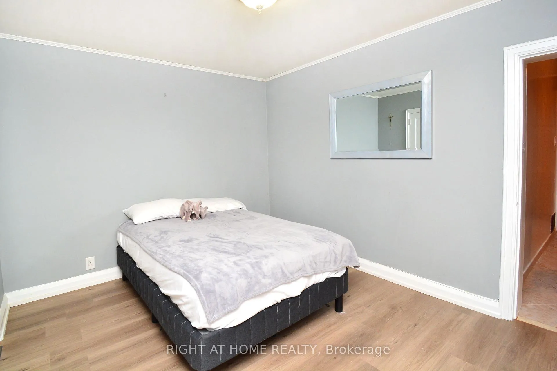 Photo 14 of 22 Landour Avenue, Toronto, Keelesdale-Eglinton West — HOMEH
