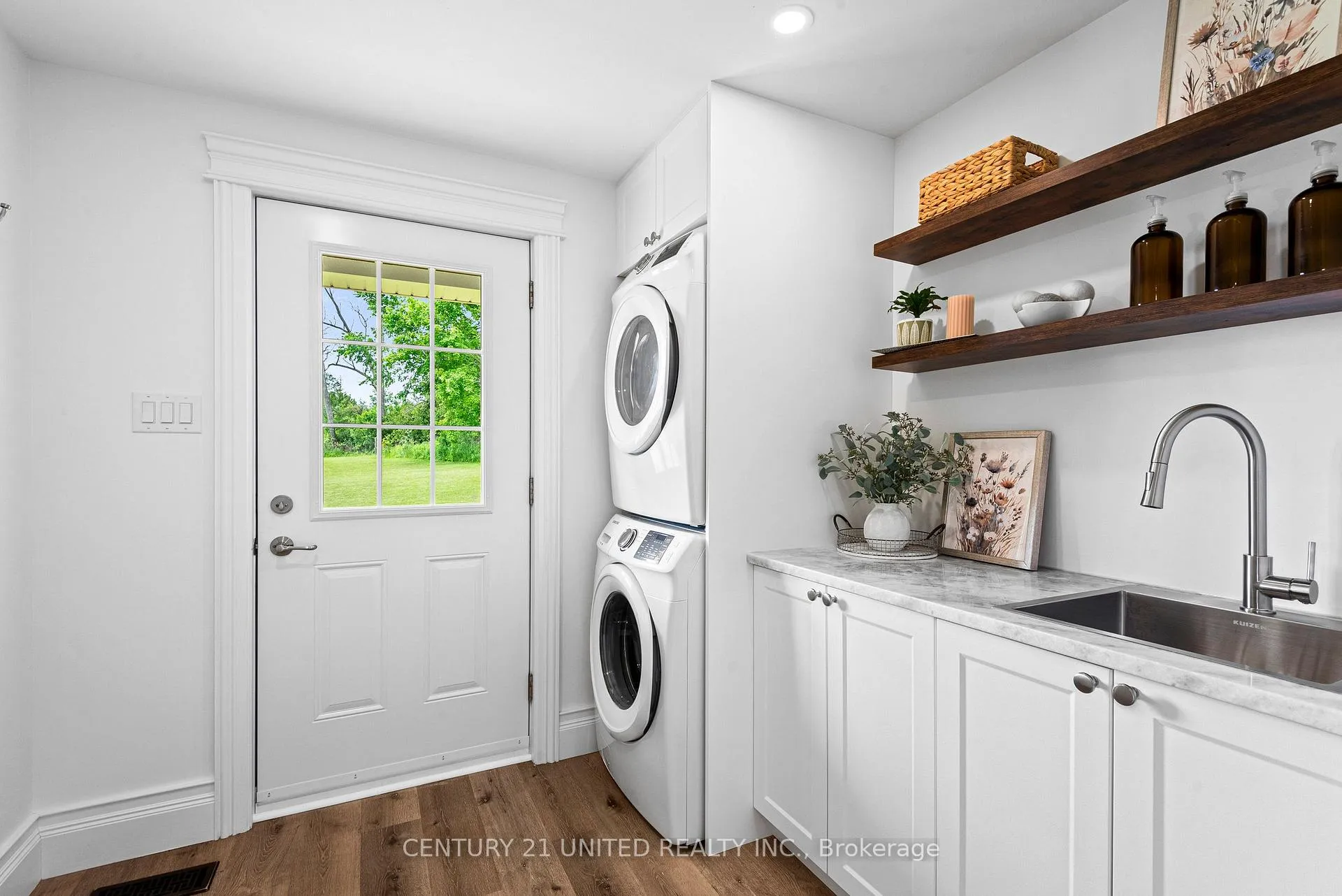 Photo 22 of 187 Kildeer Lane, Selwyn — HOMEH