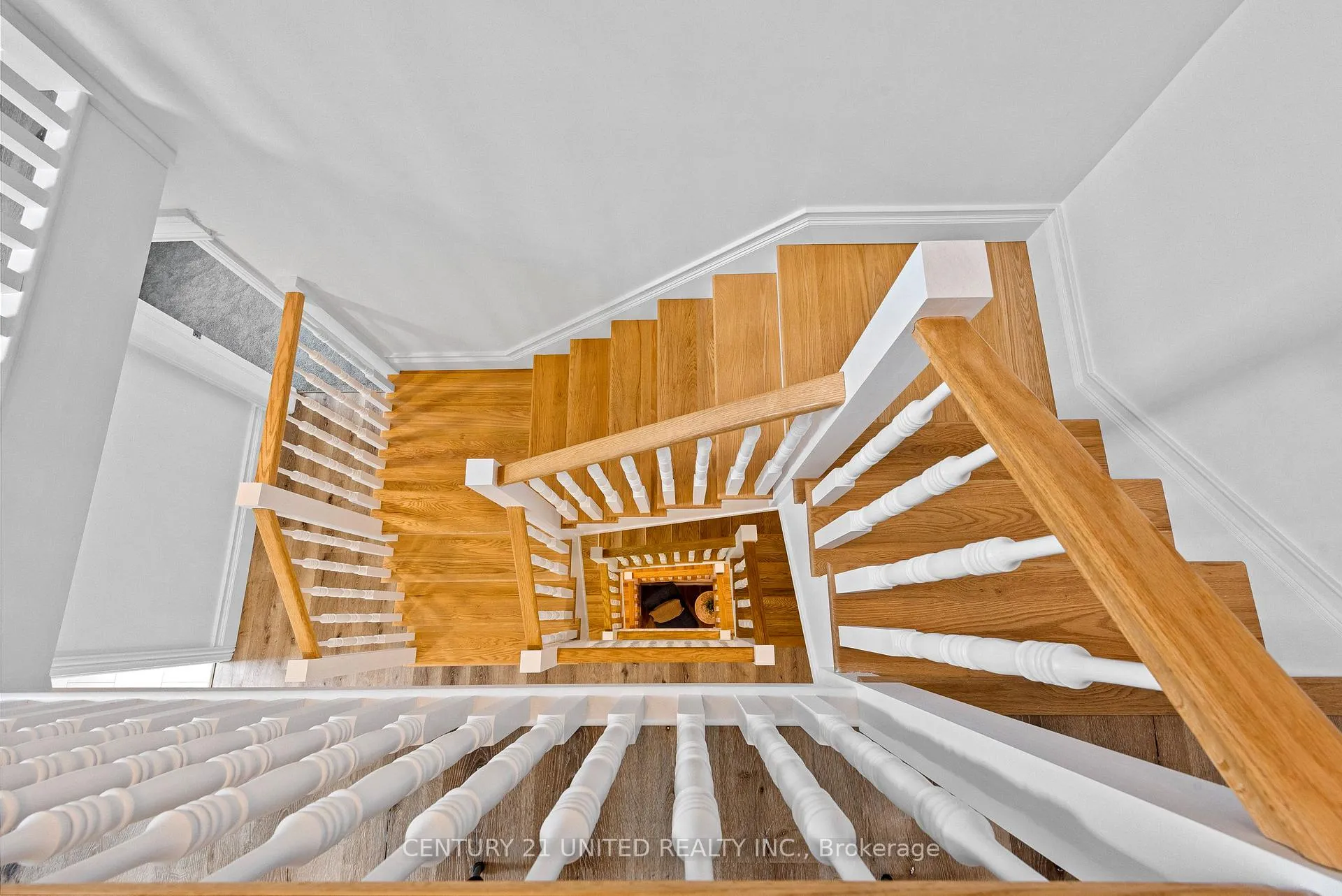 Photo 25 of 187 Kildeer Lane, Selwyn — HOMEH