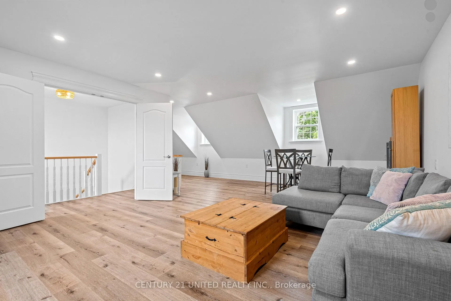 Photo 36 of 187 Kildeer Lane, Selwyn — HOMEH
