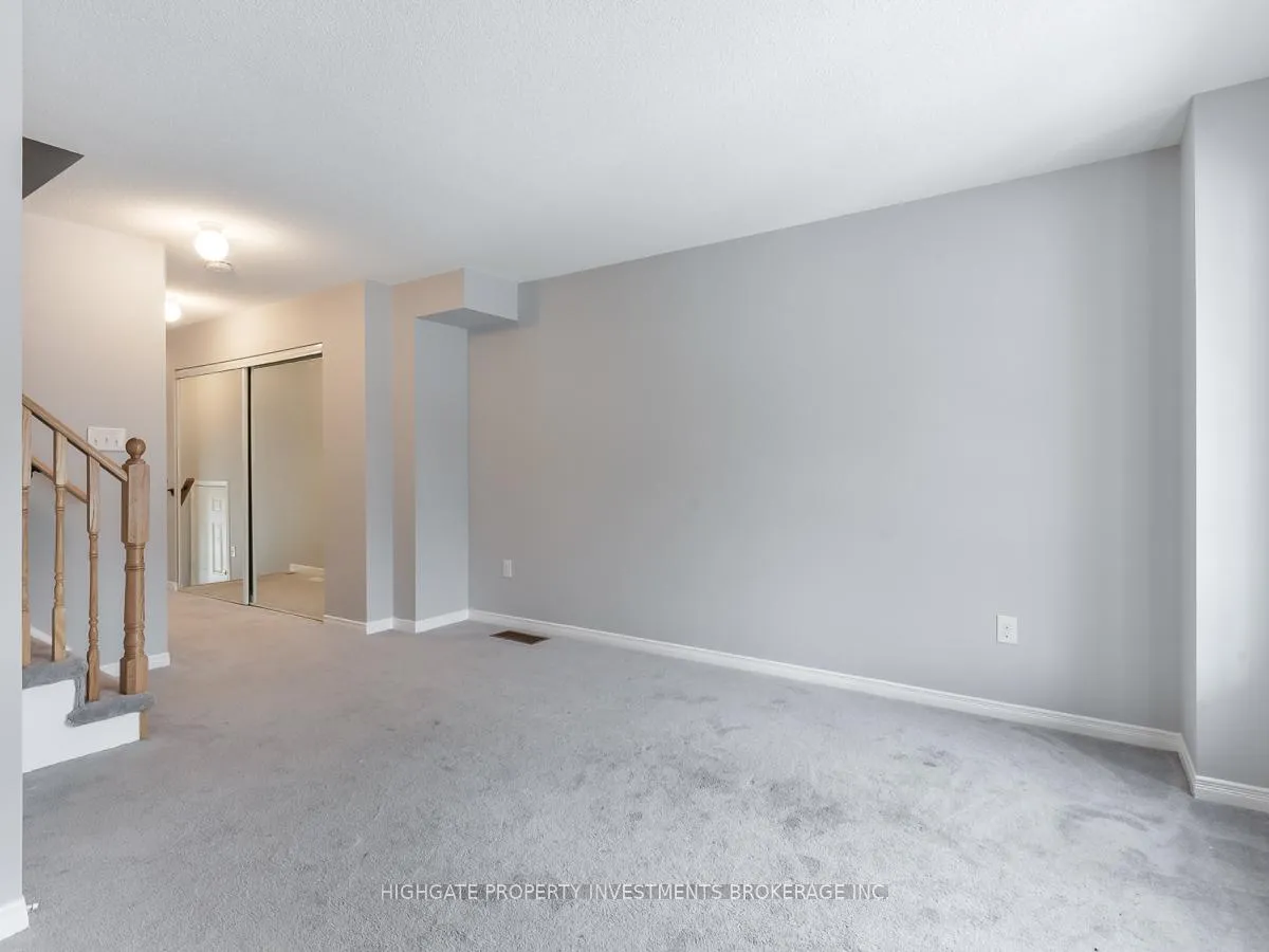 Photo 6 of 27 Mortlock Street, Ajax, Central East — HOMEH