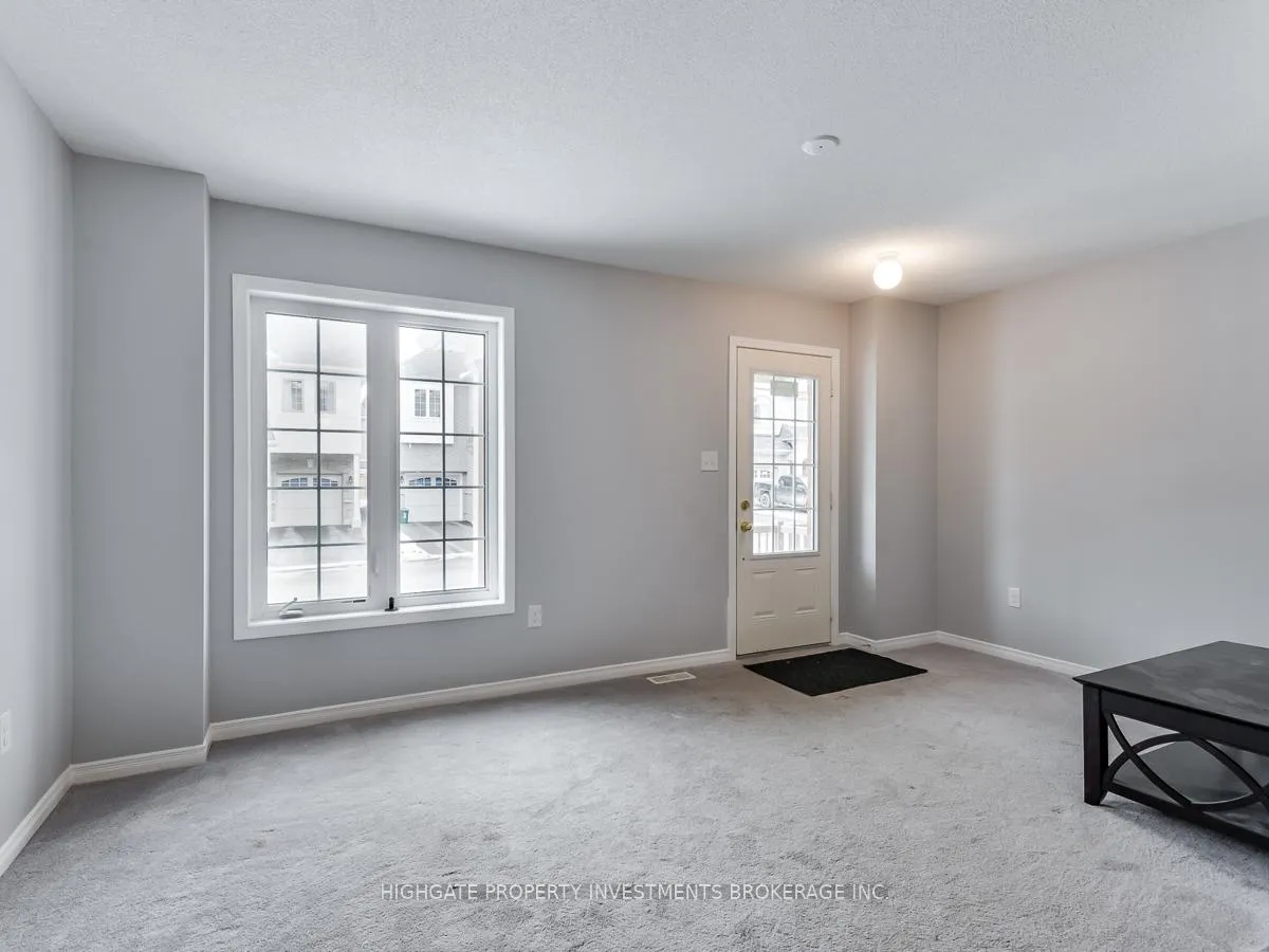 Photo 7 of 27 Mortlock Street, Ajax, Central East — HOMEH