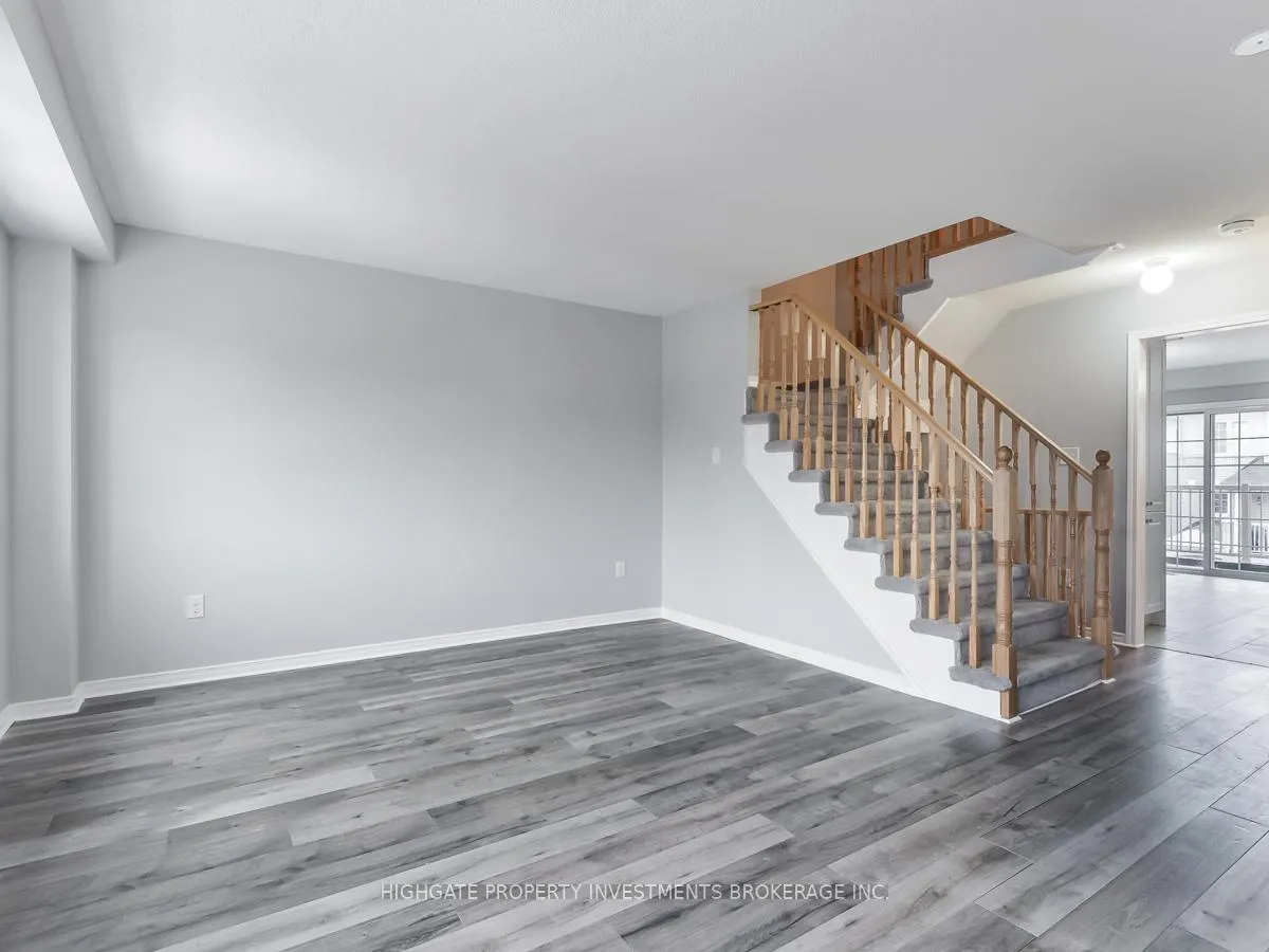 Photo 16 of 27 Mortlock Street, Ajax, Central East — HOMEH