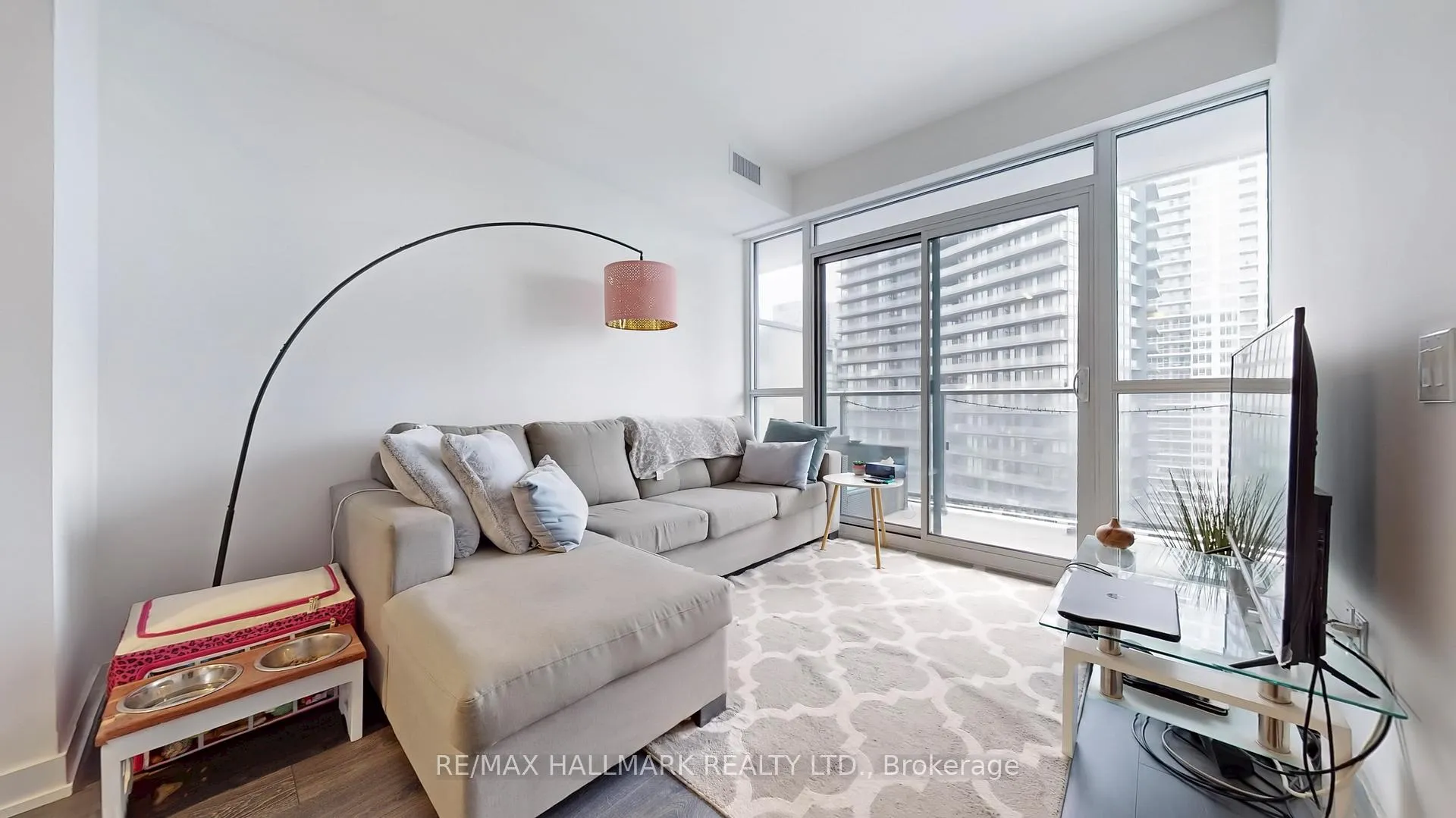 Photo 1 of Unit 1808, 38 Iannuzzi Street, Toronto, Niagara — HOMEH
